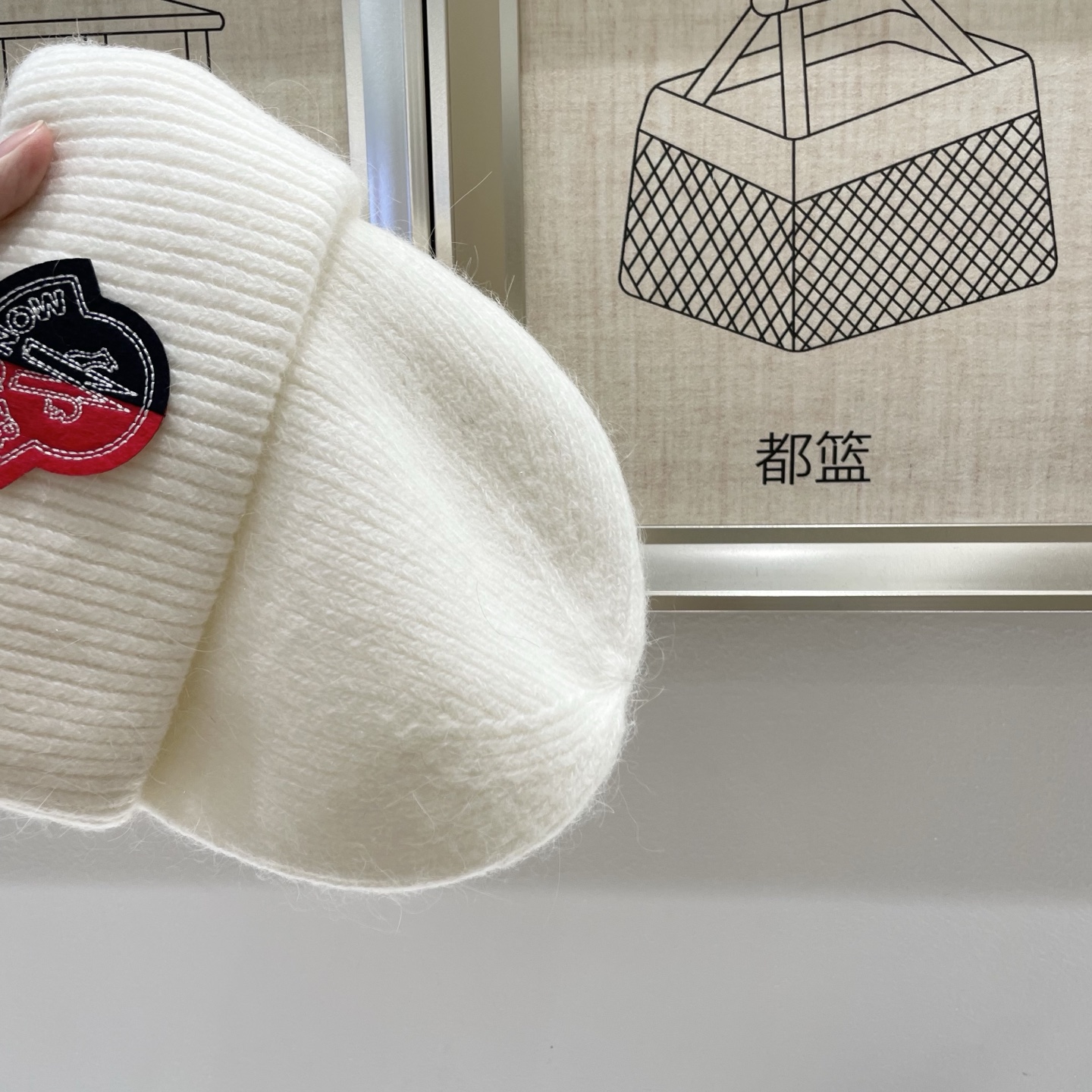 蒙口秋冬安哥拉兔毛羊毛针织厚翻边毛线帽年末重磅高颜值仙女针织帽，超仙的安哥拉兔羊毛，色系很甜美，巨百搭，