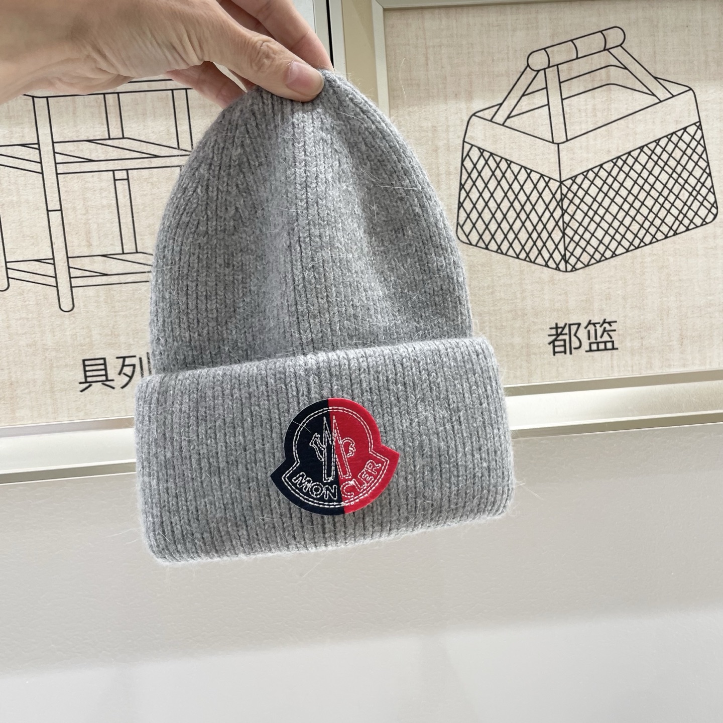 蒙口秋冬安哥拉兔毛羊毛针织厚翻边毛线帽年末重磅高颜值仙女针织帽，超仙的安哥拉兔羊毛，色系很甜美，巨百搭，