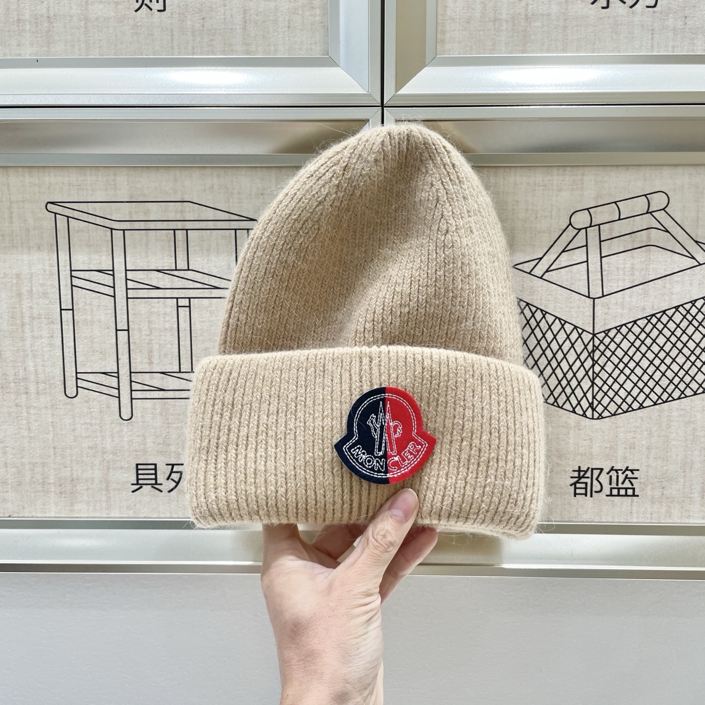 蒙口秋冬安哥拉兔毛羊毛针织厚翻边毛线帽年末重磅高颜值仙女针织帽，超仙的安哥拉兔羊毛，色系很甜美，巨百搭，