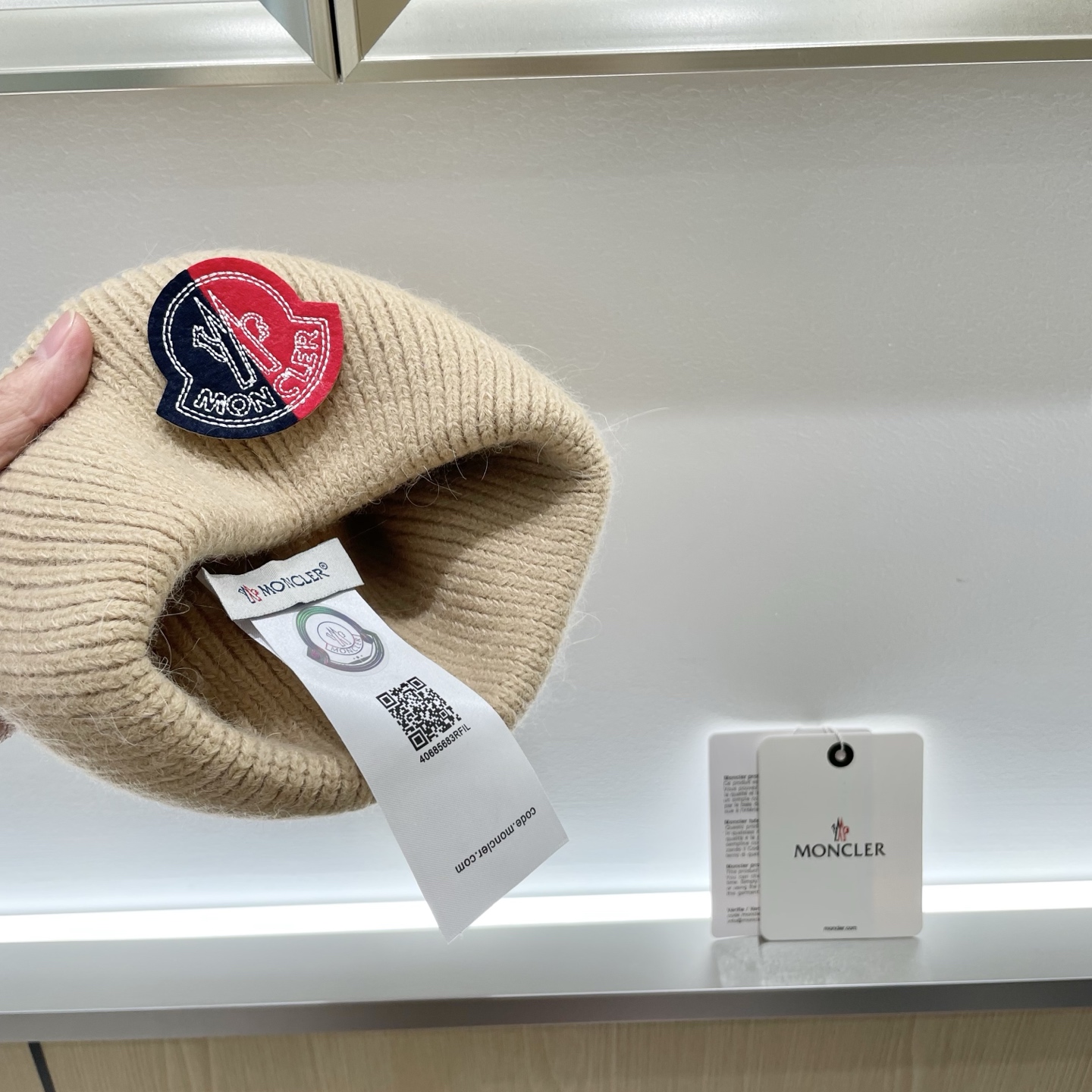 蒙口秋冬安哥拉兔毛羊毛针织厚翻边毛线帽年末重磅高颜值仙女针织帽，超仙的安哥拉兔羊毛，色系很甜美，巨百搭，