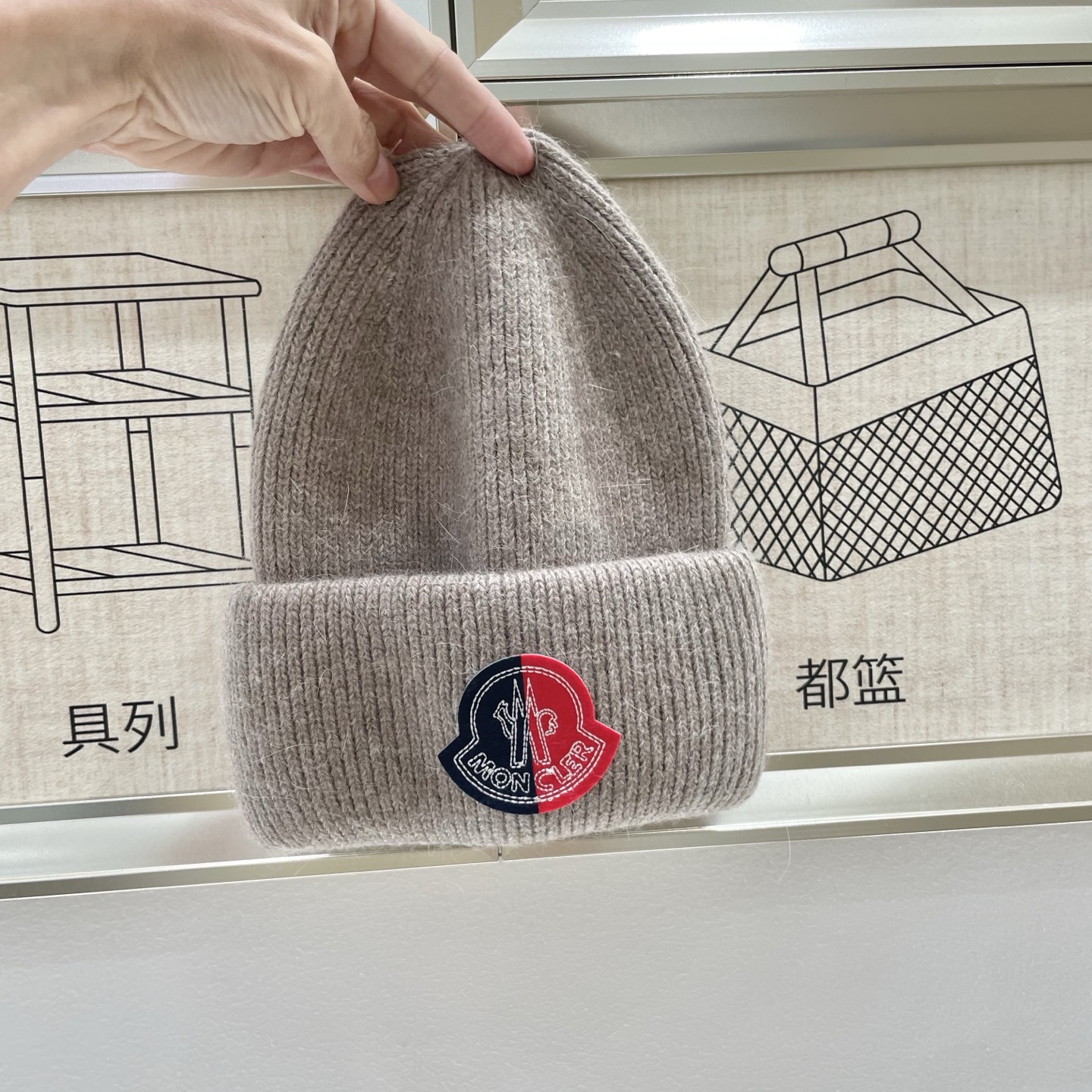 蒙口秋冬安哥拉兔毛羊毛针织厚翻边毛线帽年末重磅高颜值仙女针织帽，超仙的安哥拉兔羊毛，色系很甜美，巨百搭，