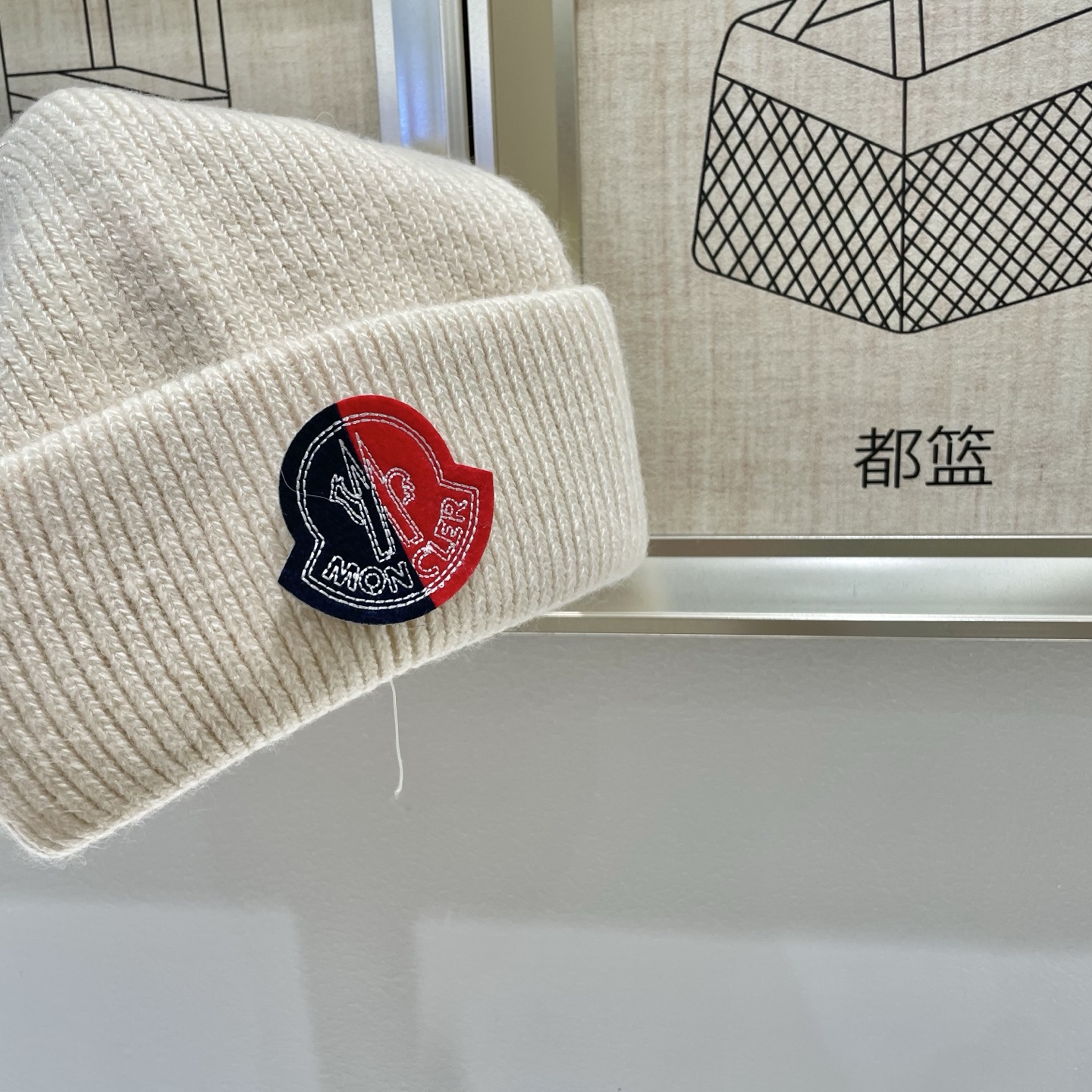 蒙口秋冬安哥拉兔毛羊毛针织厚翻边毛线帽年末重磅高颜值仙女针织帽，超仙的安哥拉兔羊毛，色系很甜美，巨百搭，