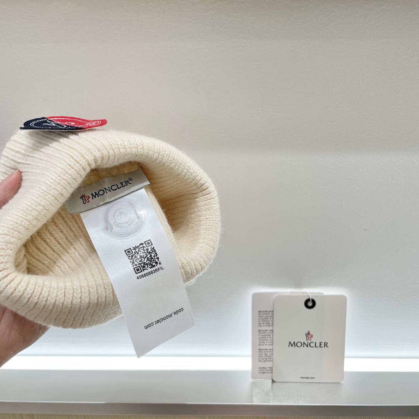 蒙口秋冬安哥拉兔毛羊毛针织厚翻边毛线帽年末重磅高颜值仙女针织帽，超仙的安哥拉兔羊毛，色系很甜美，巨百搭，