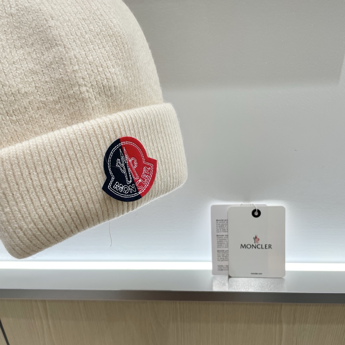 蒙口秋冬安哥拉兔毛羊毛针织厚翻边毛线帽年末重磅高颜值仙女针织帽，超仙的安哥拉兔羊毛，色系很甜美，巨百搭，