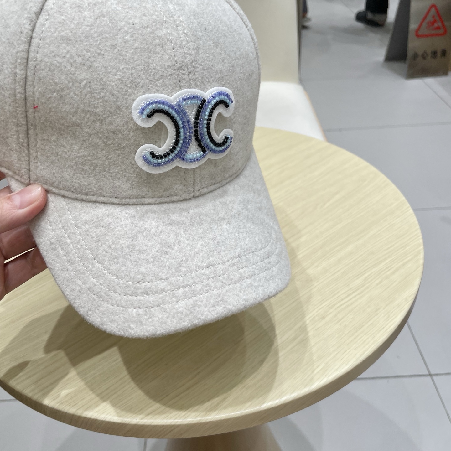 CELINE 塞琳 秋冬新款 🆕 棒球帽 🧢 logo楦型 通通不一专柜热卖款完美版型，原厂品质，独家实