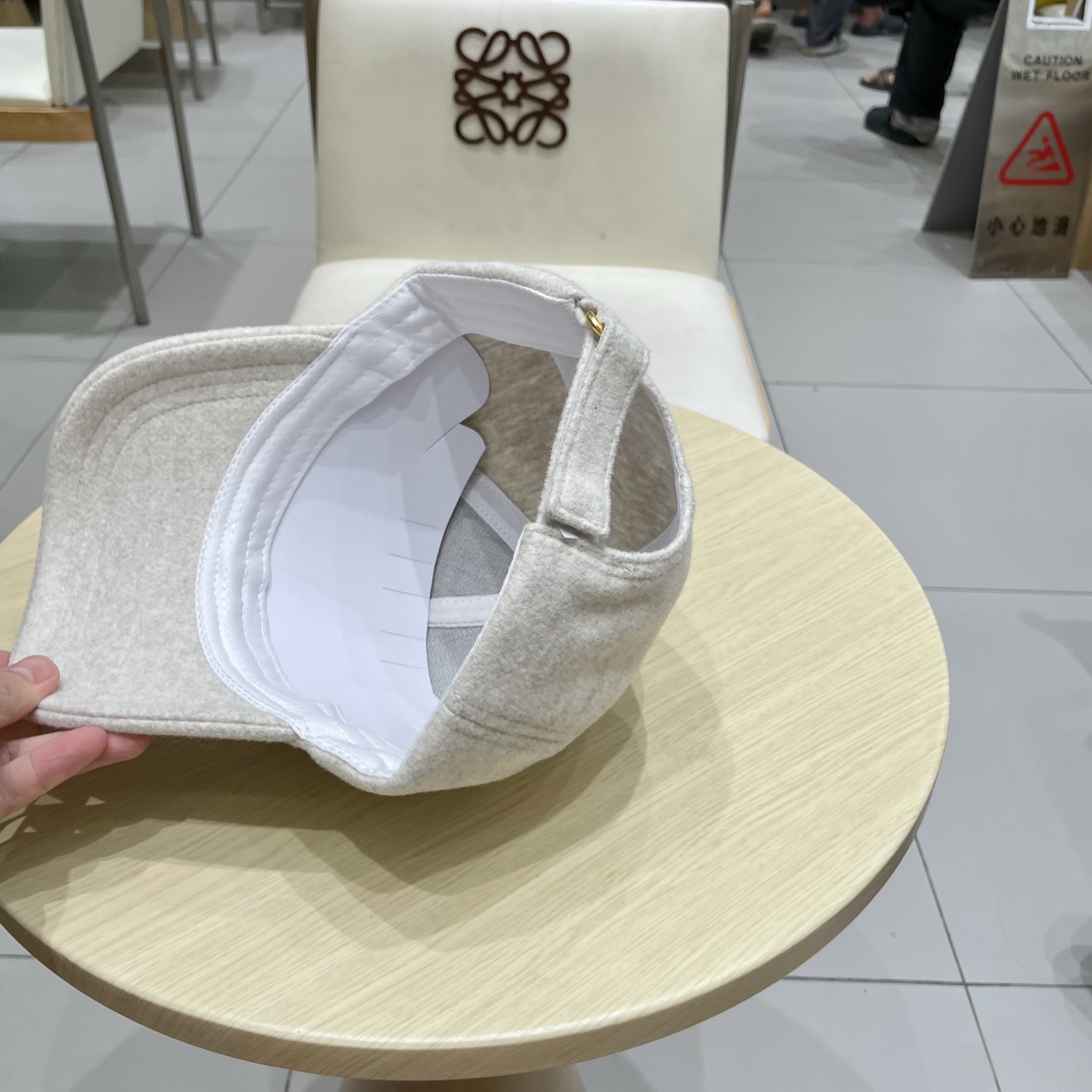 CELINE 塞琳 秋冬新款 🆕 棒球帽 🧢 logo楦型 通通不一专柜热卖款完美版型，原厂品质，独家实