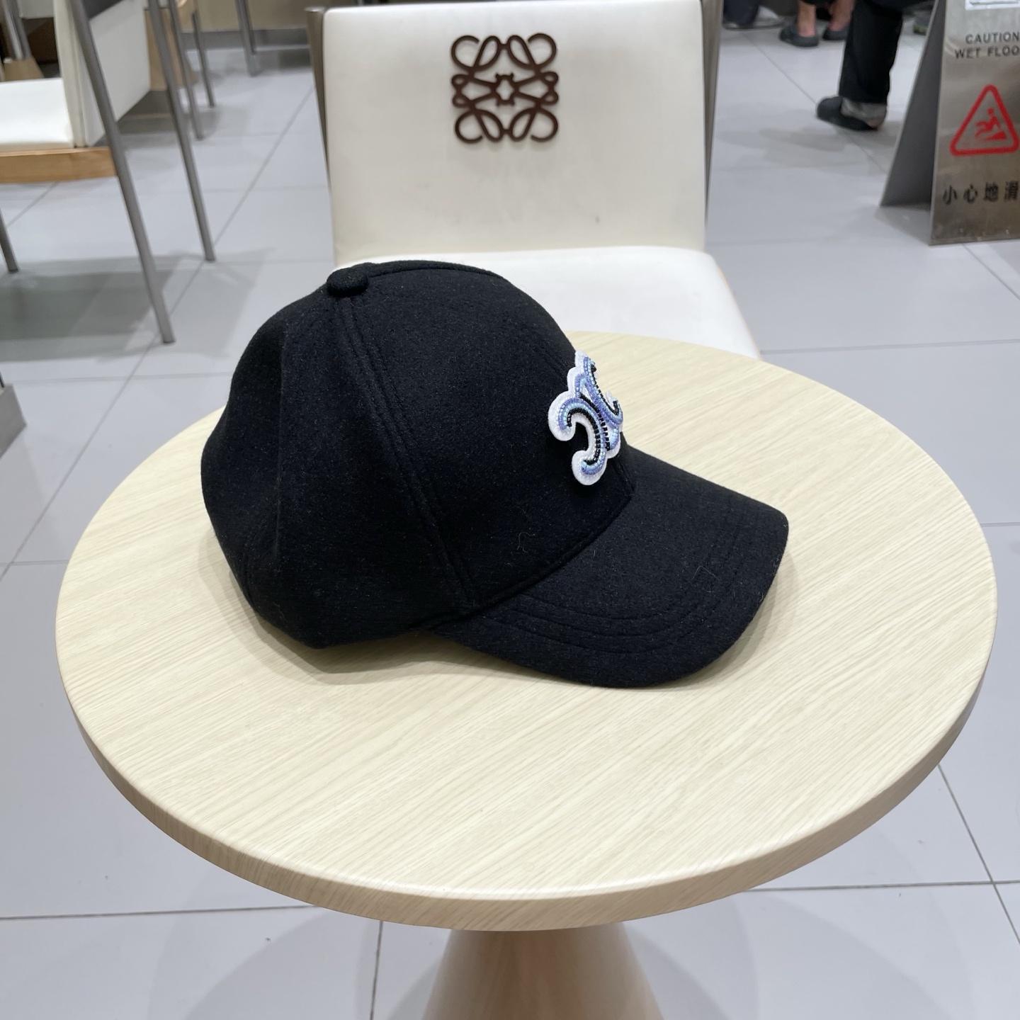 CELINE 塞琳 秋冬新款 🆕 棒球帽 🧢 logo楦型 通通不一专柜热卖款完美版型，原厂品质，独家实