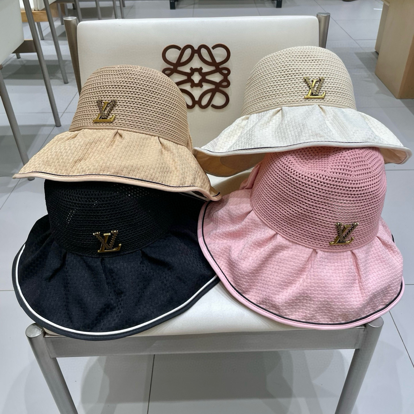  🧢路易威登LouisVuitton春夏季新款蝴蝶结遮阳大沿帽子女户外休闲运动时尚透气渔夫帽盆帽h