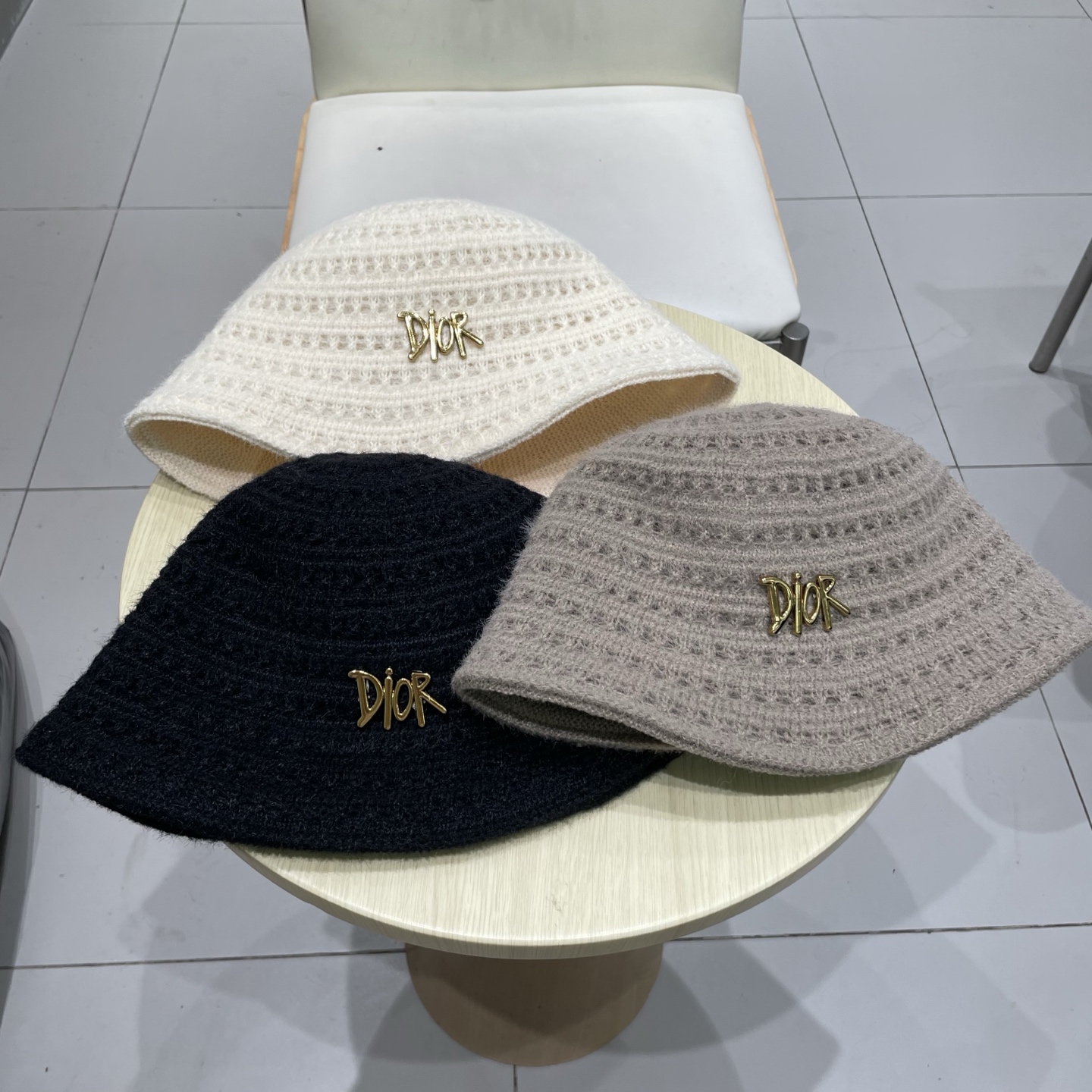  DIOR迪奥钩织镂空秋冬新款针织帽女文雅淑女渔夫帽2025新款百搭显脸小水桶帽子
