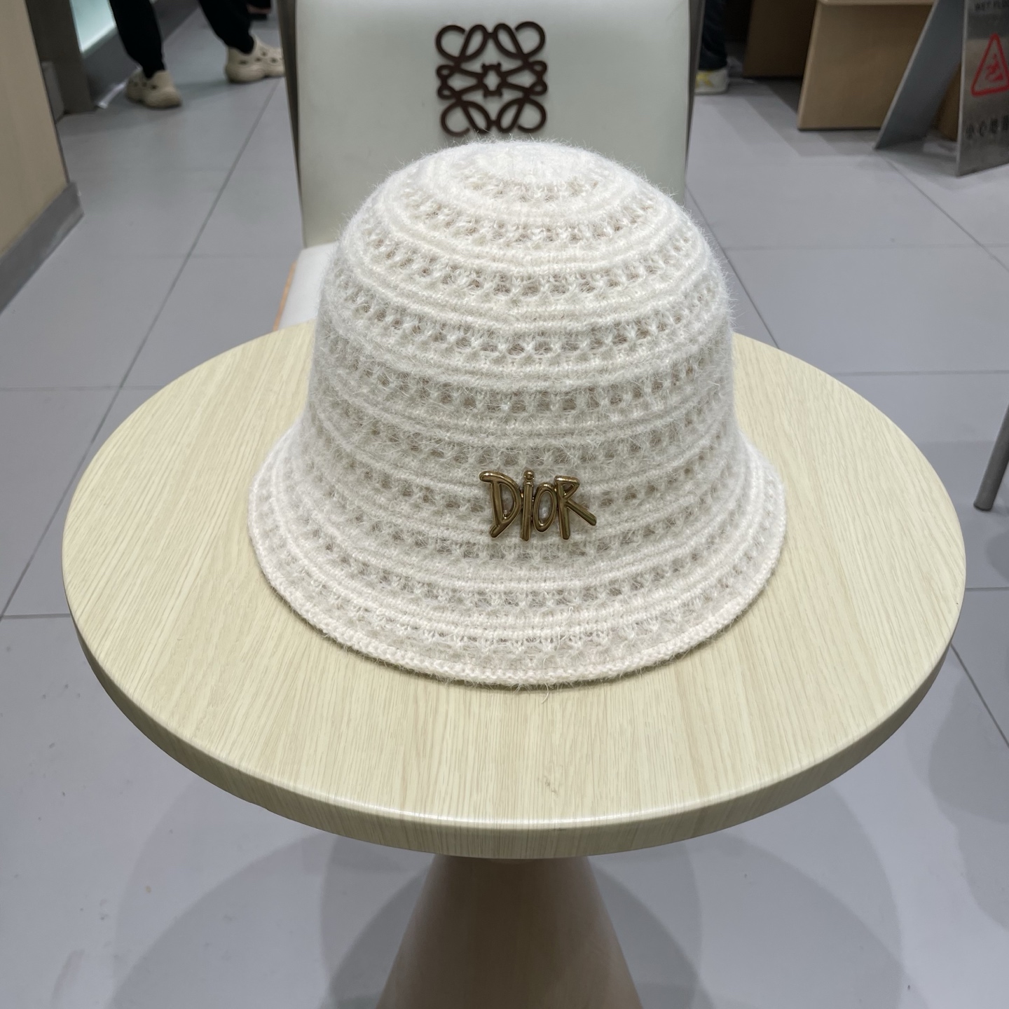 DIOR迪奥钩织镂空秋冬新款针织帽女文雅淑女渔夫帽2025新款百搭显脸小水桶帽子