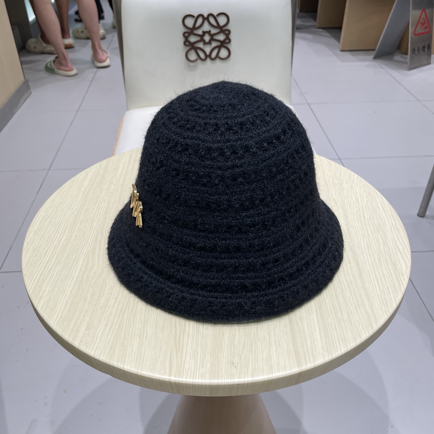 DIOR迪奥钩织镂空秋冬新款针织帽女文雅淑女渔夫帽2025新款百搭显脸小水桶帽子