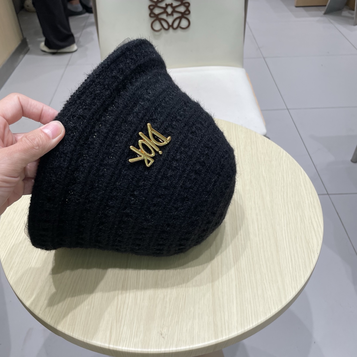 DIOR迪奥钩织镂空秋冬新款针织帽女文雅淑女渔夫帽2025新款百搭显脸小水桶帽子