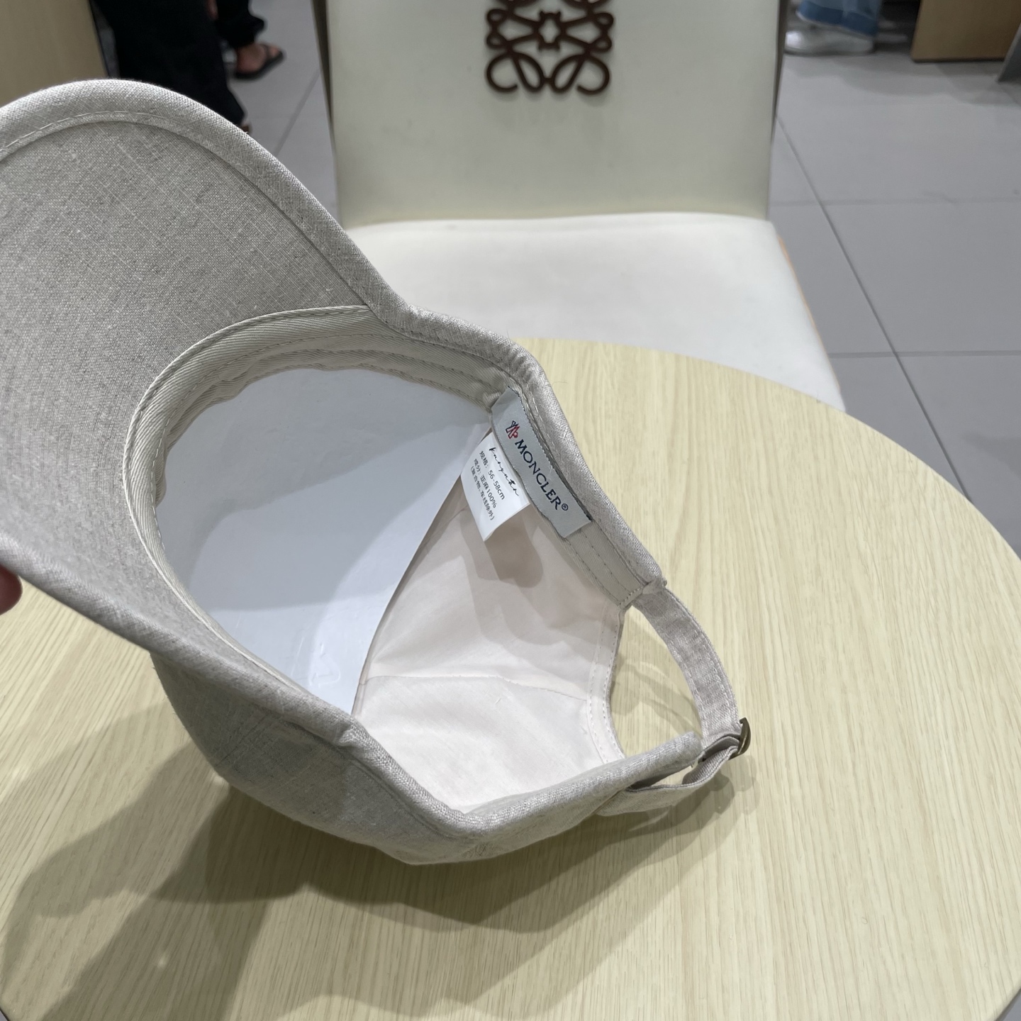 蒙口MONCLER新款棒球帽，麻料时尚炸街单品，风格很OK，网红.时尚博主的最爱！高品质舒适透气，凹造型