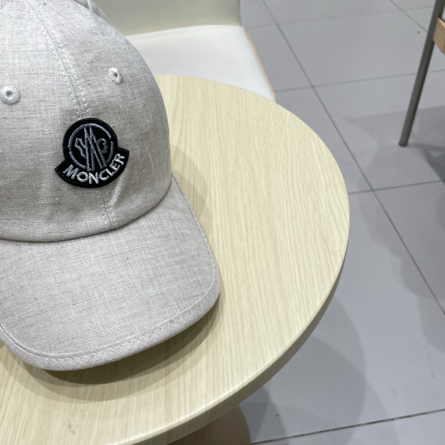 蒙口MONCLER新款棒球帽，麻料时尚炸街单品，风格很OK，网红.时尚博主的最爱！高品质舒适透气，凹造型