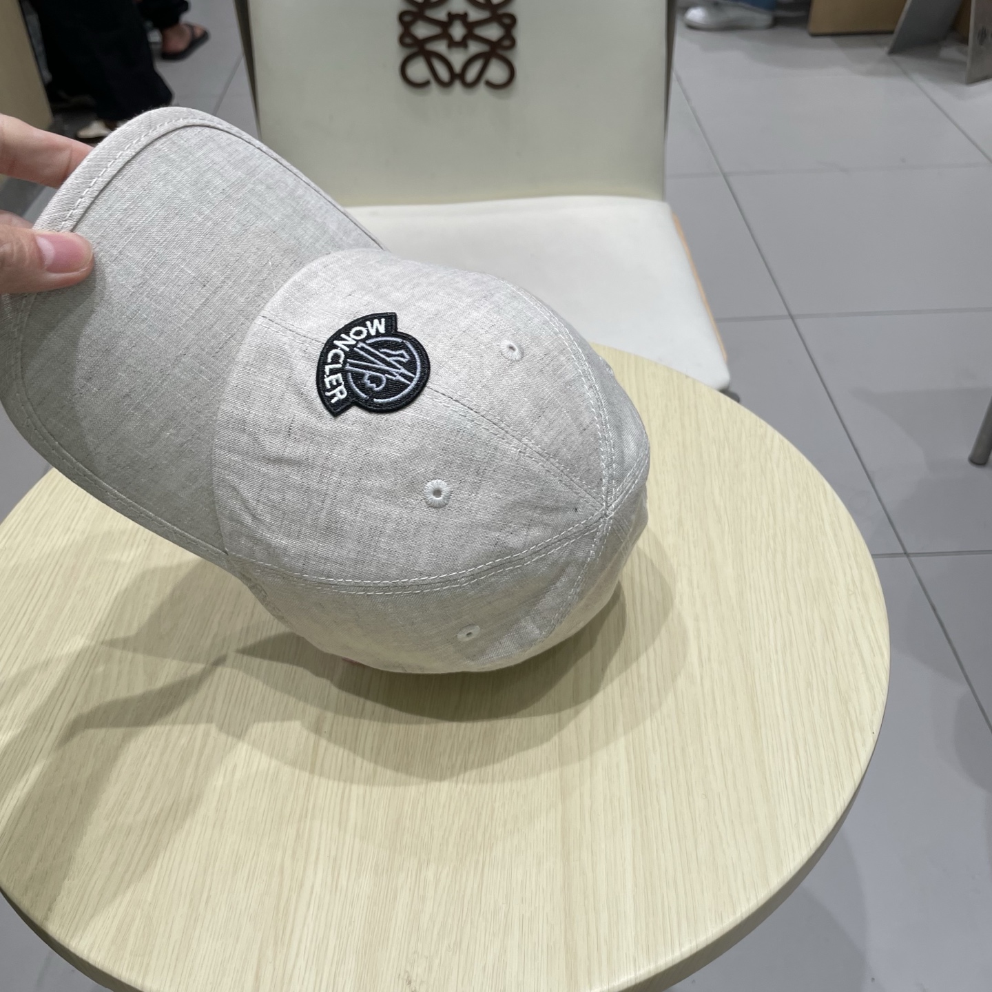 蒙口MONCLER新款棒球帽，麻料时尚炸街单品，风格很OK，网红.时尚博主的最爱！高品质舒适透气，凹造型