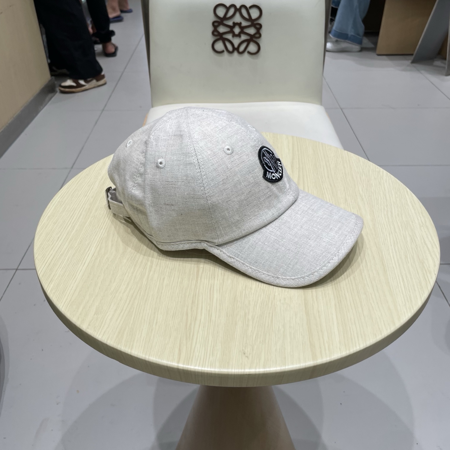 蒙口MONCLER新款棒球帽，麻料时尚炸街单品，风格很OK，网红.时尚博主的最爱！高品质舒适透气，凹造型