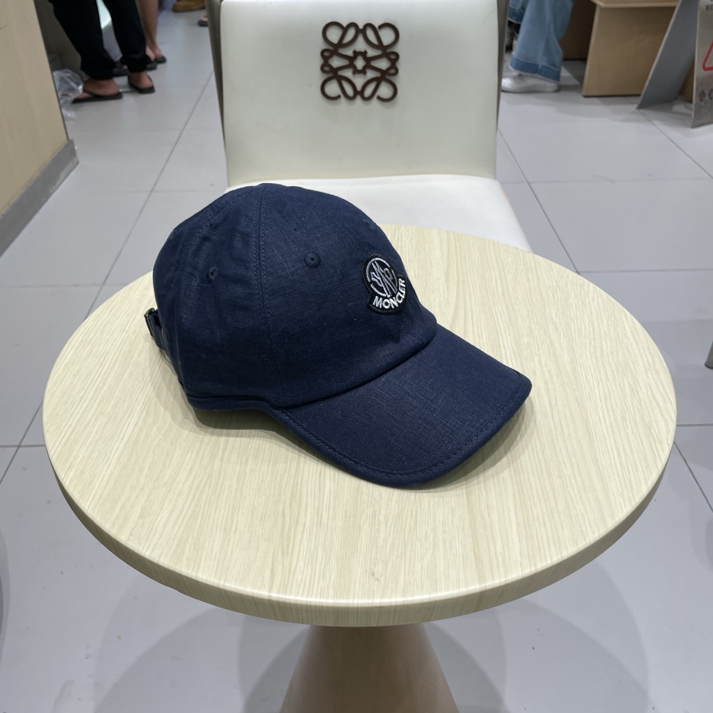 蒙口MONCLER新款棒球帽，麻料时尚炸街单品，风格很OK，网红.时尚博主的最爱！高品质舒适透气，凹造型