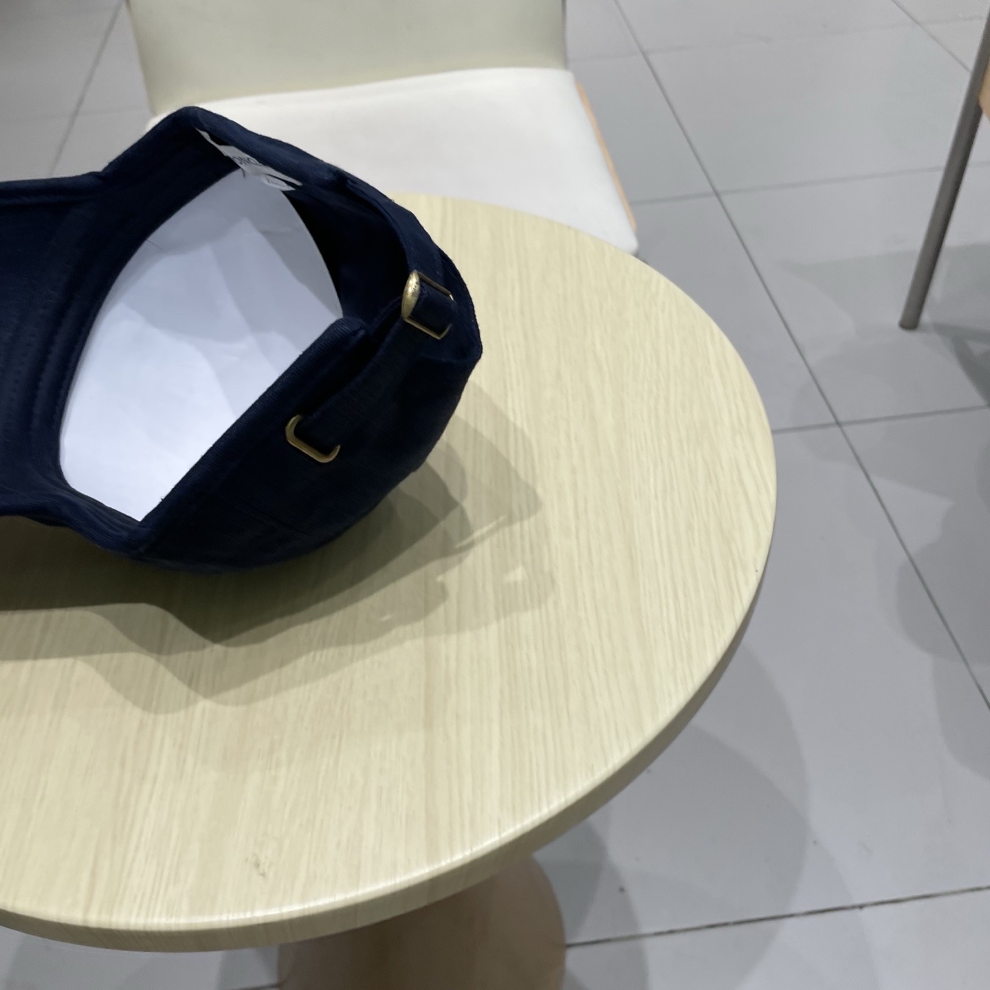 蒙口MONCLER新款棒球帽，麻料时尚炸街单品，风格很OK，网红.时尚博主的最爱！高品质舒适透气，凹造型