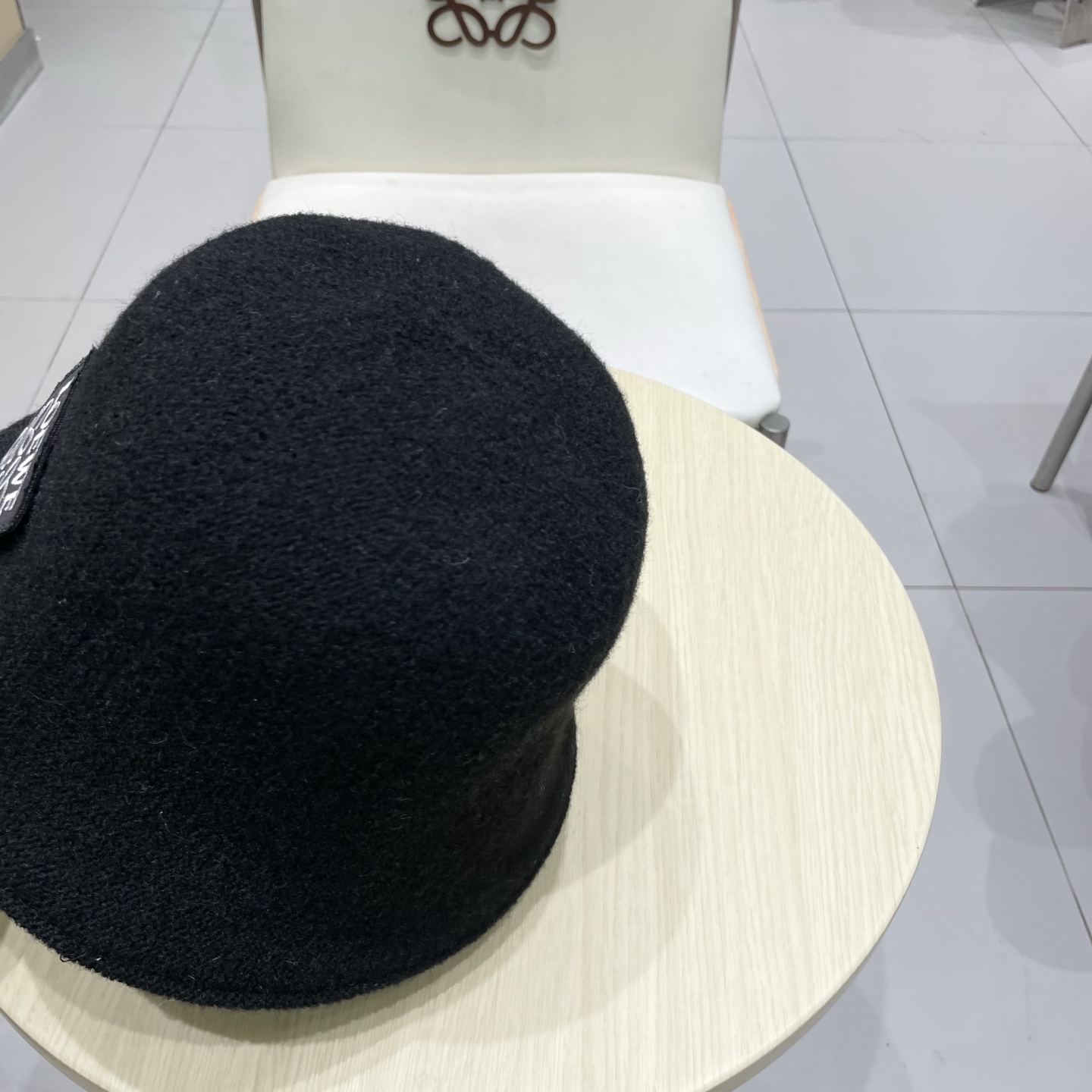 ＬＯＥＷＥ罗意威秋冬双面戴小众渔夫帽子女可折叠显脸小纯色百搭简约出游休闲盆帽