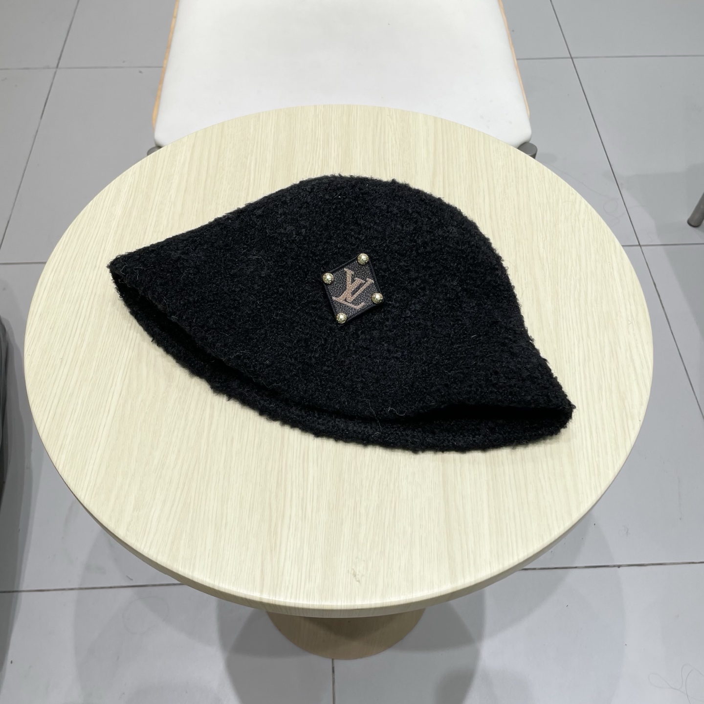 LV路易威登帽子女秋冬季羊毛水桶帽日系显脸小盆帽时尚保暖渔夫帽