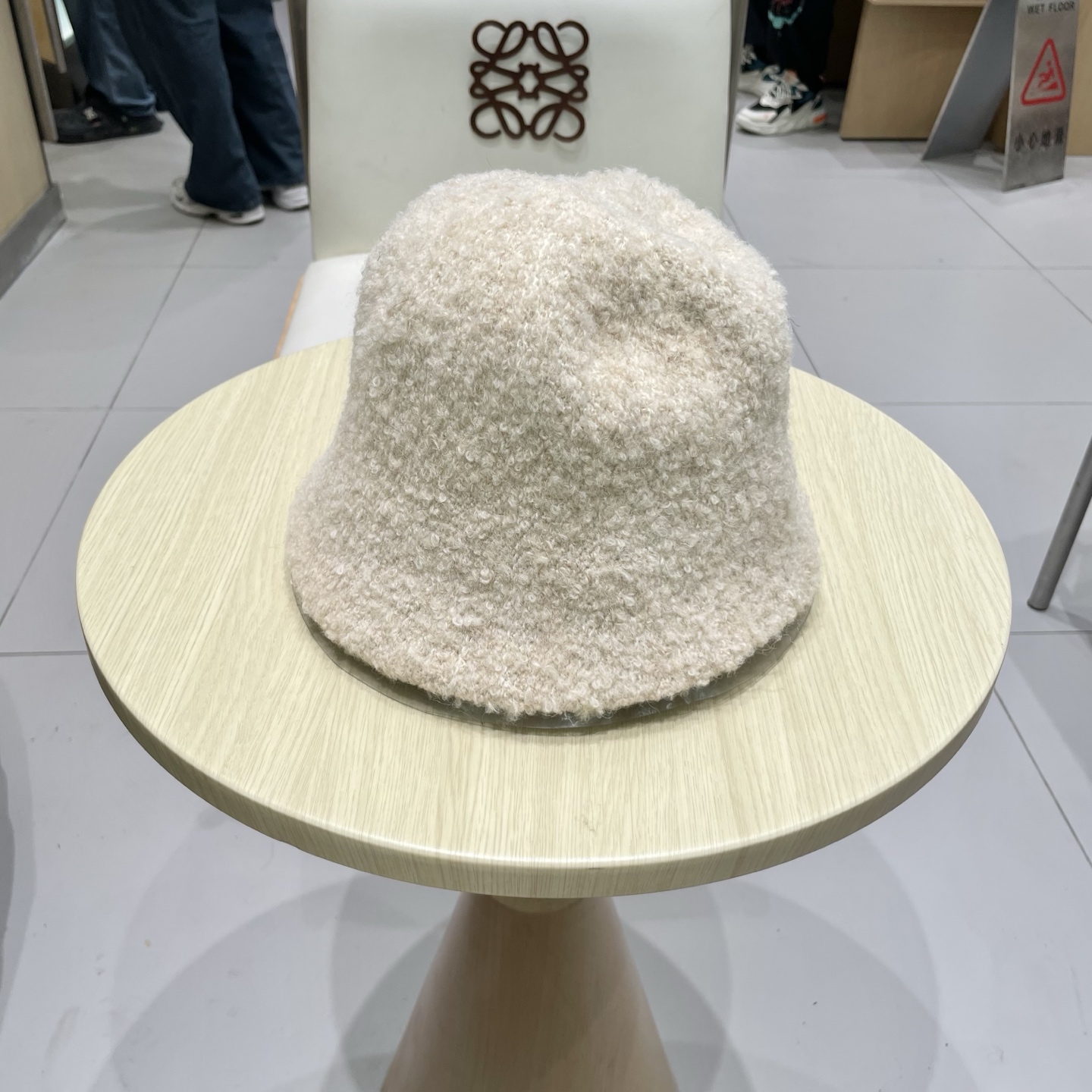 LV路易威登帽子女秋冬季羊毛水桶帽日系显脸小盆帽时尚保暖渔夫帽