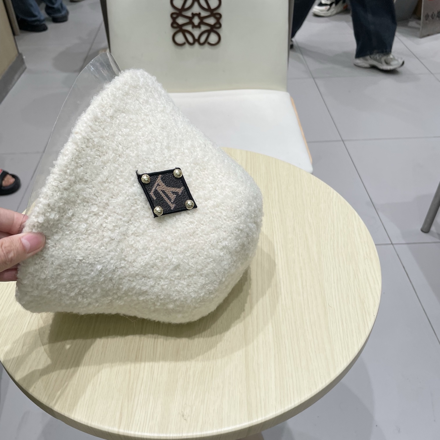 LV路易威登帽子女秋冬季羊毛水桶帽日系显脸小盆帽时尚保暖渔夫帽