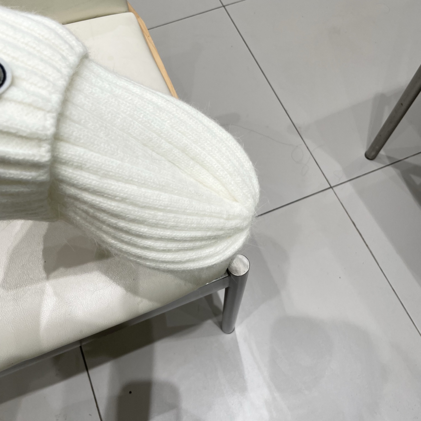 蒙口Moncler盟可睐💥官网经典针织帽，原单复刻.非常柔软亲肤，弹性很好💓有质感又非常百搭的款式~保暖