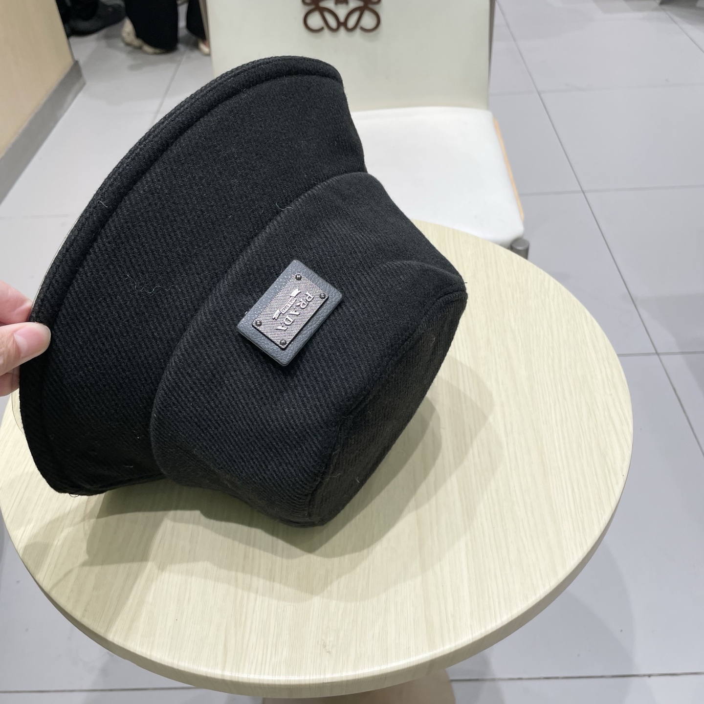 普拉达】Prada 25秋冬新款大牌渔夫帽，显脸小 大牌款超好搭配，赶紧入手！