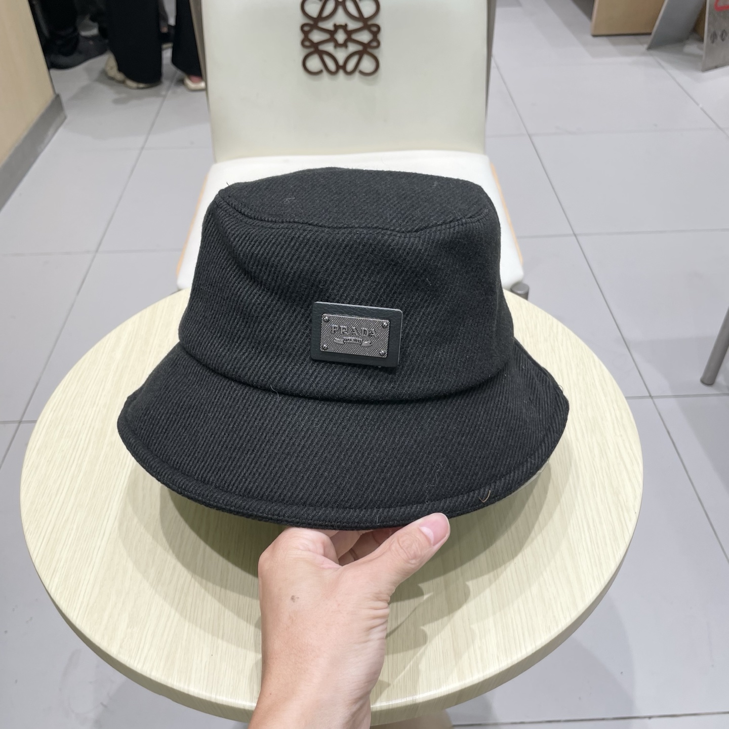 普拉达】Prada 25秋冬新款大牌渔夫帽，显脸小 大牌款超好搭配，赶紧入手！