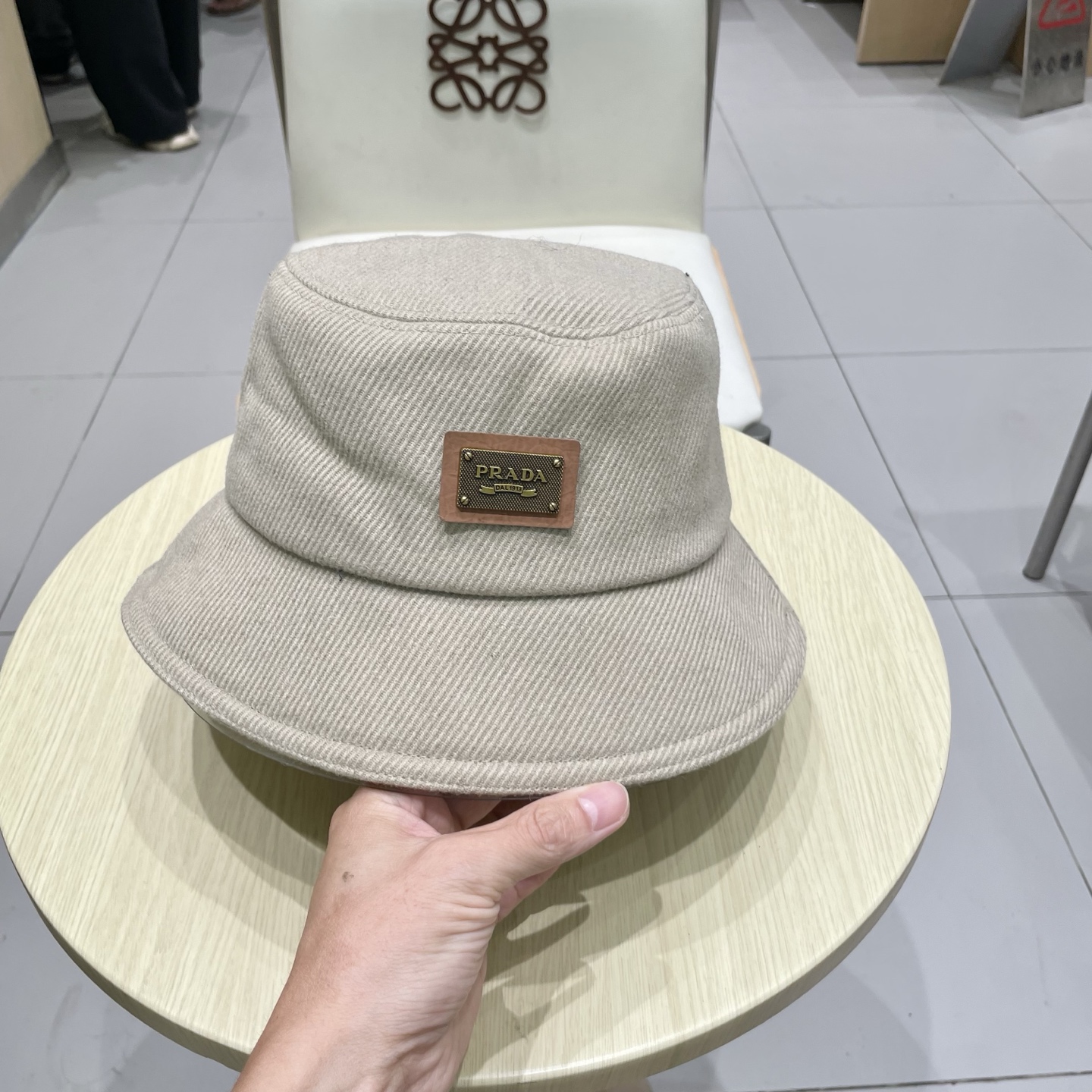 普拉达】Prada 25秋冬新款大牌渔夫帽，显脸小 大牌款超好搭配，赶紧入手！