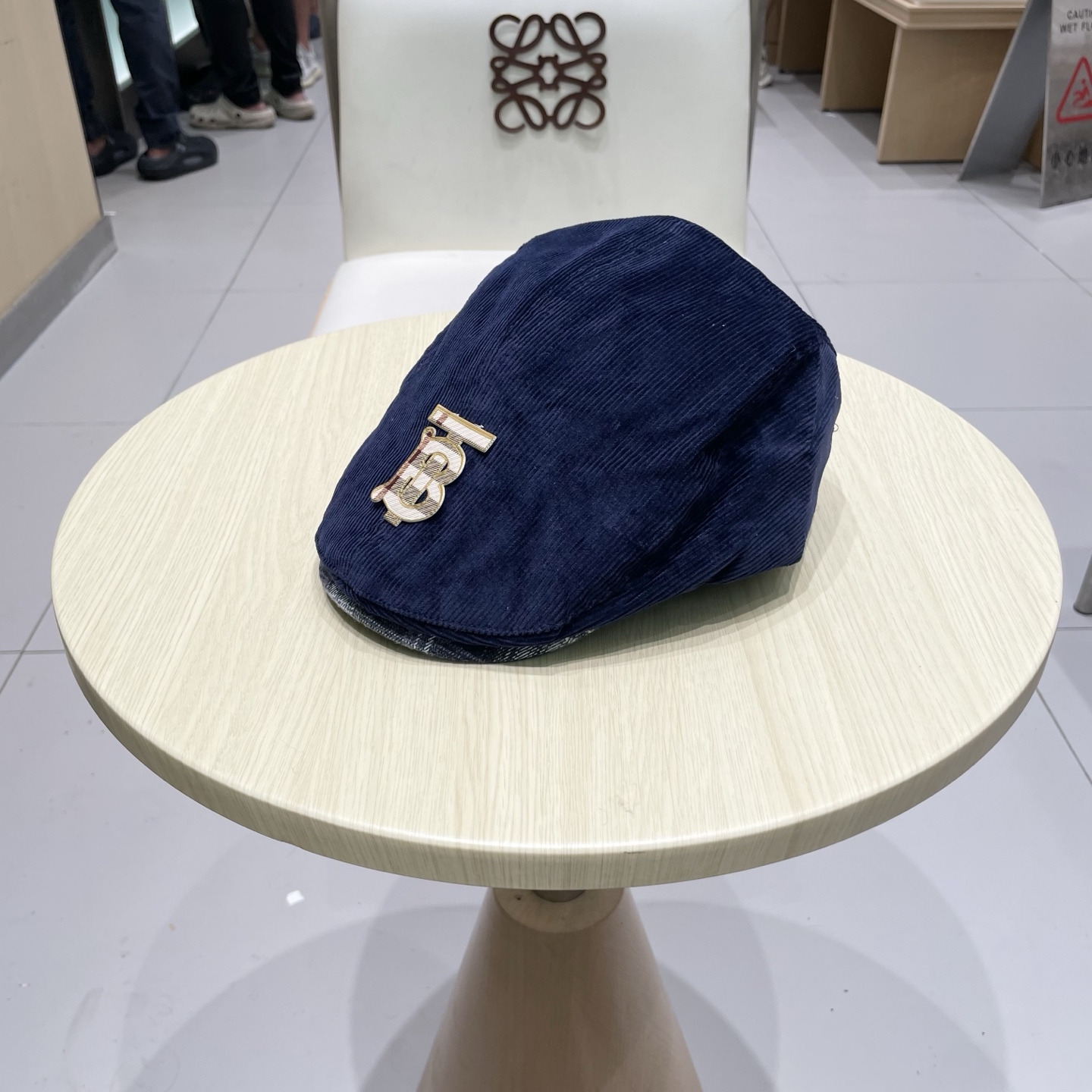  Chanel香奈儿鸭舌前进帽，灯芯绒面料，头围57cm