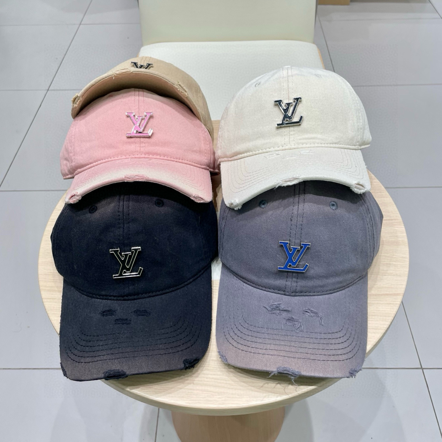  lv路易威登做旧破洞纯色棒球帽女夏季百搭休闲宽檐大头围水洗遮阳情侣鸭舌帽