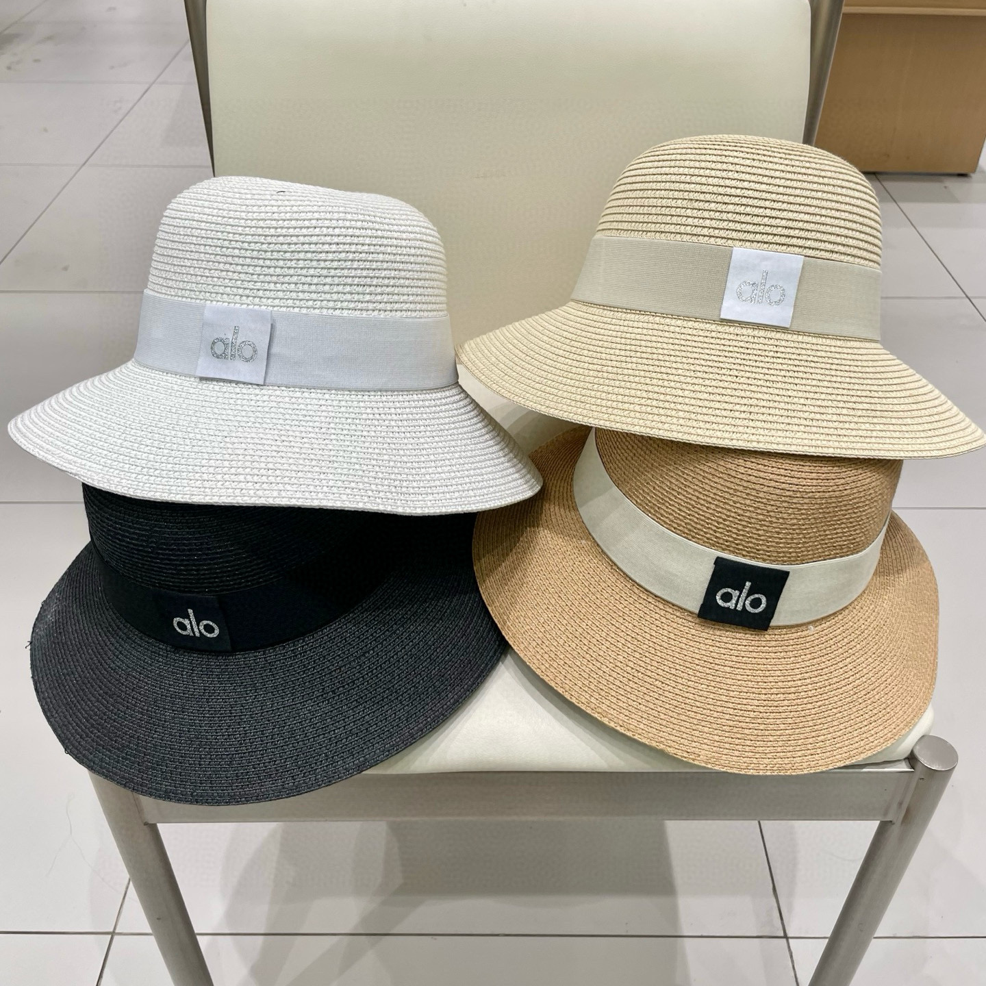  alo 新款草帽来啦~‼️
草帽季 必入款！ 大牌高级感十足！