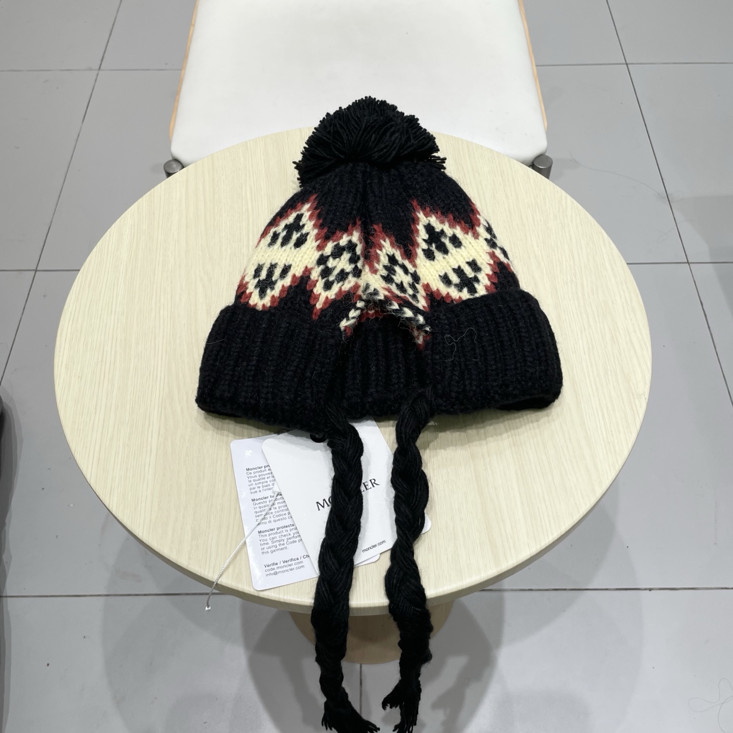  蒙口MONCLER2025新款护耳针织帽女秋冬季保暖捂耳毛线帽复古民族风