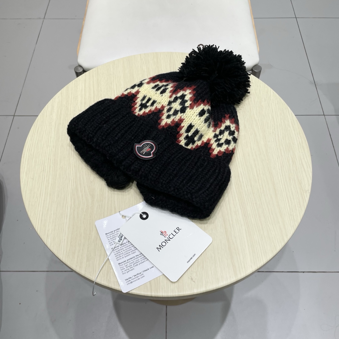  蒙口MONCLER2025新款护耳针织帽女秋冬季保暖捂耳毛线帽复古民族风