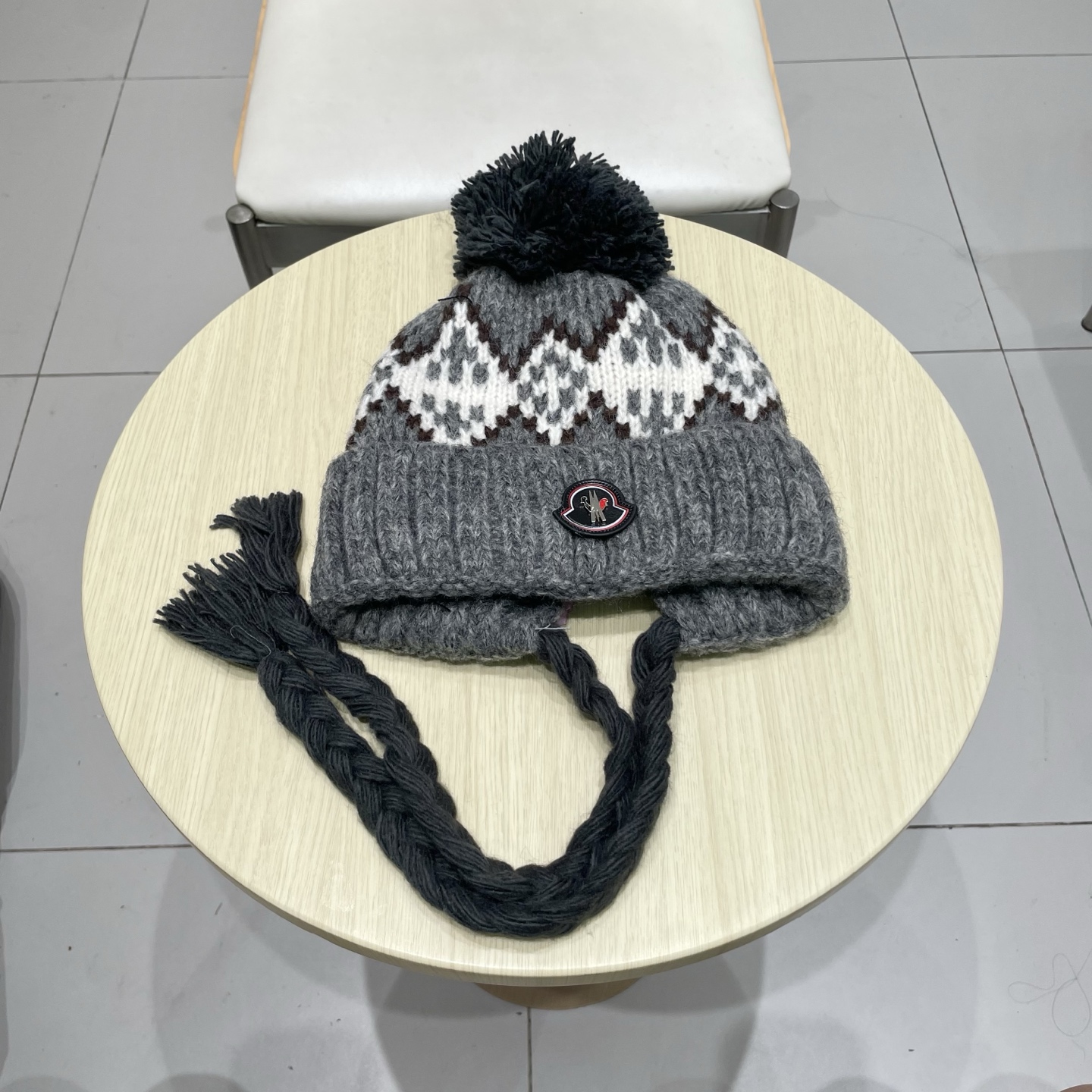  蒙口MONCLER2025新款护耳针织帽女秋冬季保暖捂耳毛线帽复古民族风