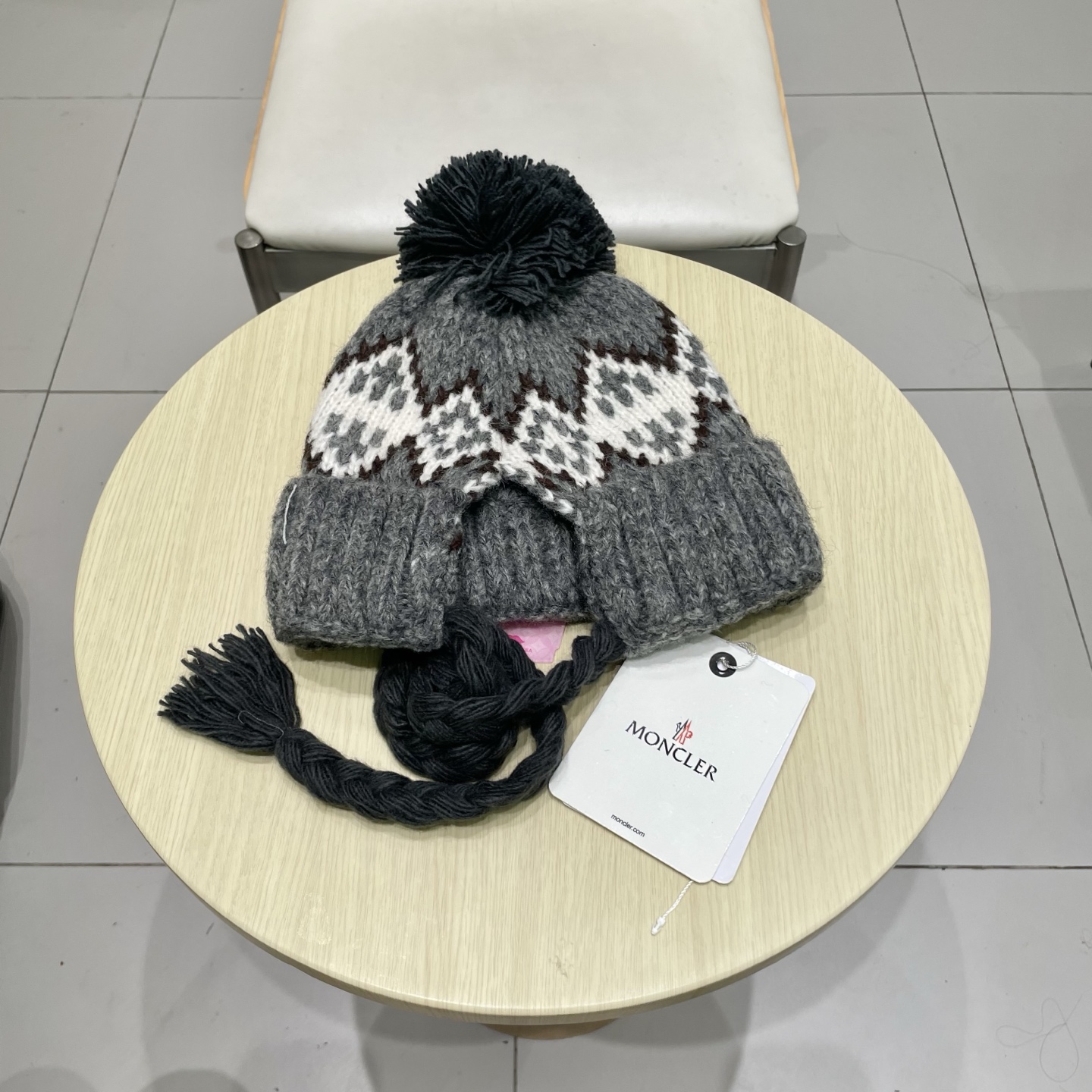  蒙口MONCLER2025新款护耳针织帽女秋冬季保暖捂耳毛线帽复古民族风