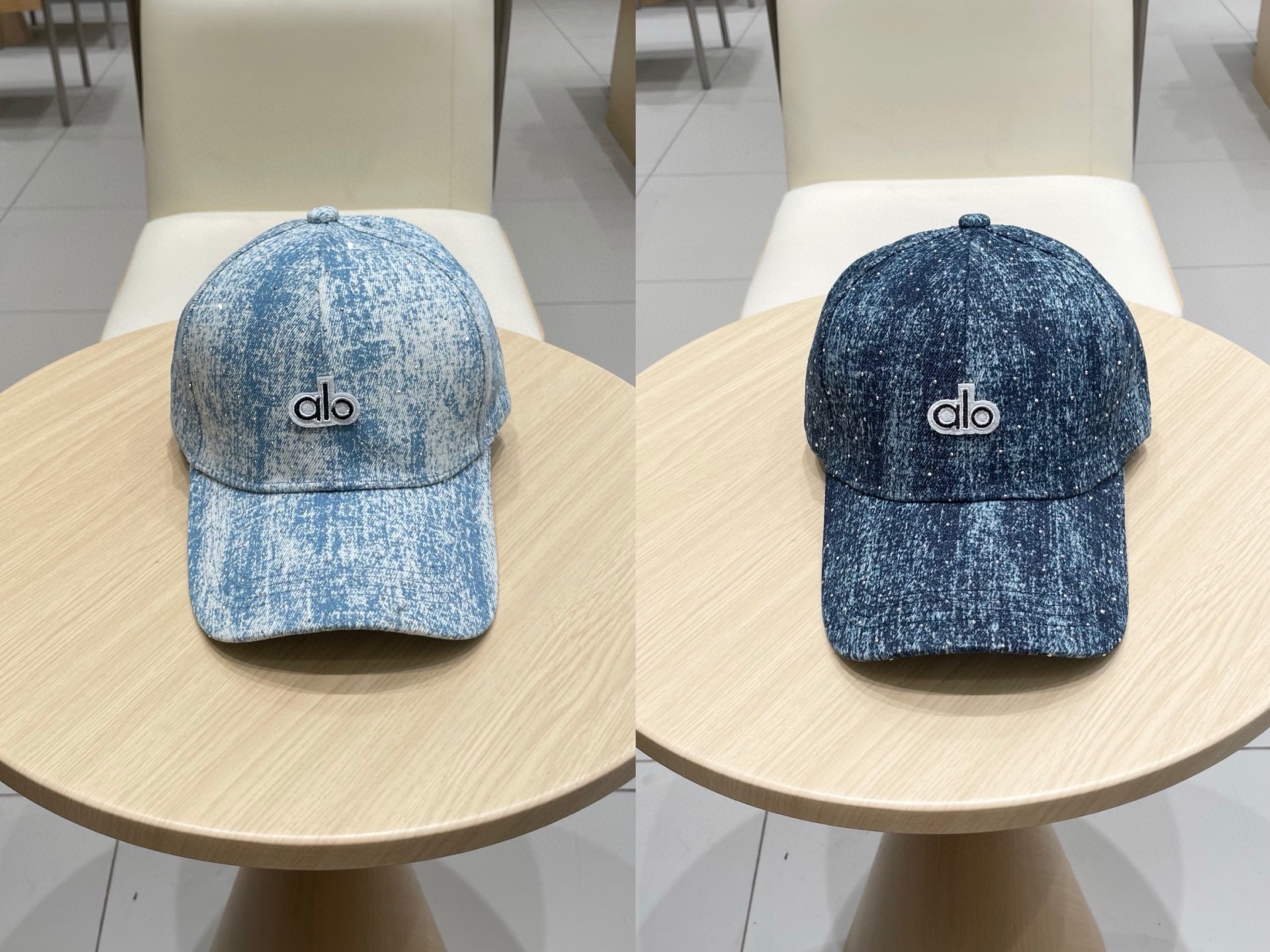alo 新款定制棒球帽
🧢 设计感满满
日常穿搭 甜酷十足‼️
洋气 高级 不挑人‼️