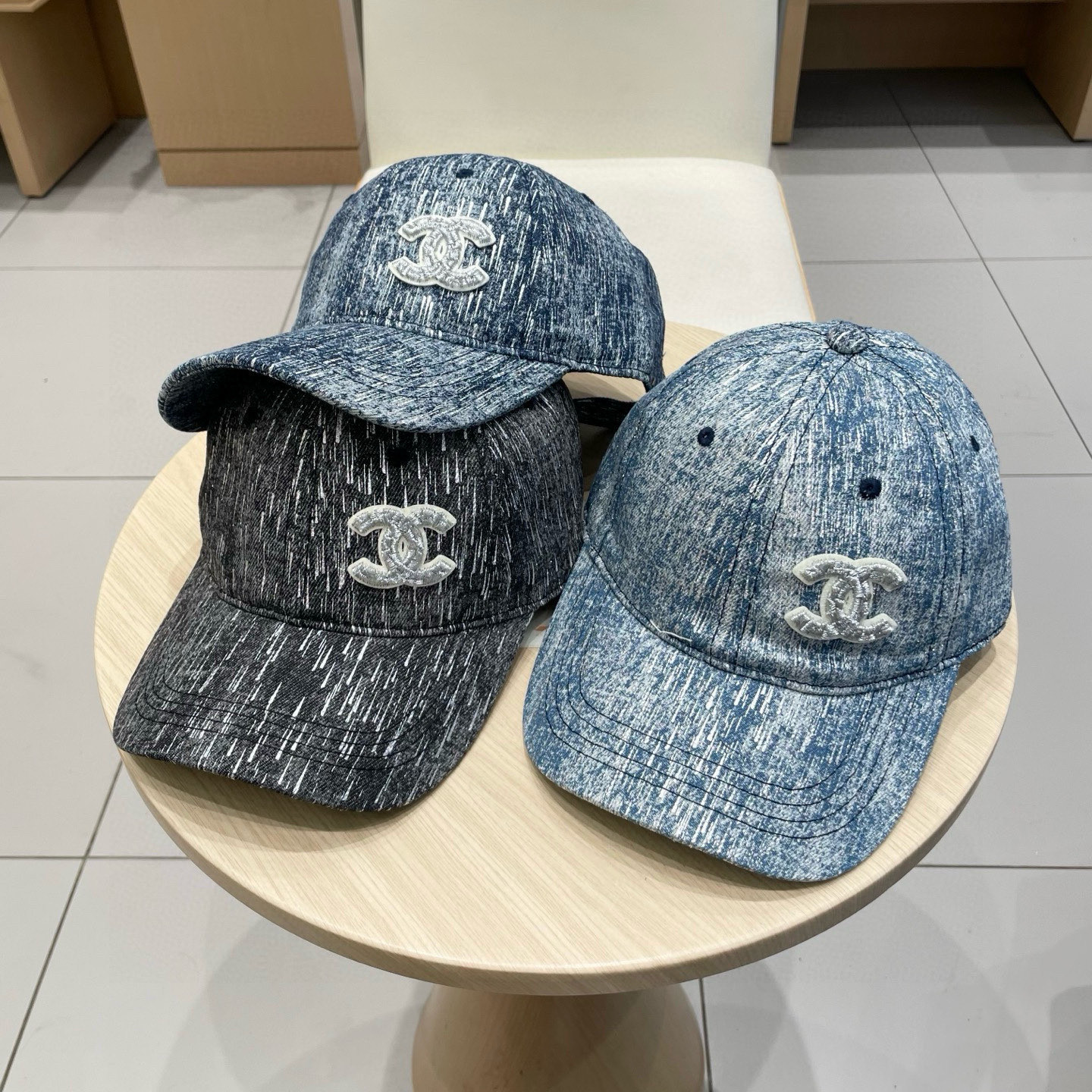 CHANEL香奈儿】新款简约刺绣logo棒球帽，新款出货，大牌款超好搭配，赶紧入手！