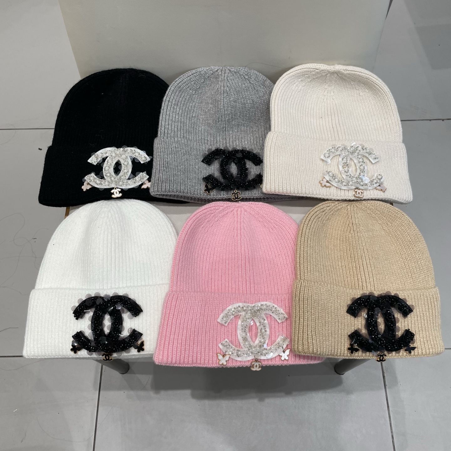  Chanel官网品质香奈儿秋冬网红时尚博主推荐款毛线帽，小红书爆款，手感超柔软舒适的针织线帽，弹性极佳