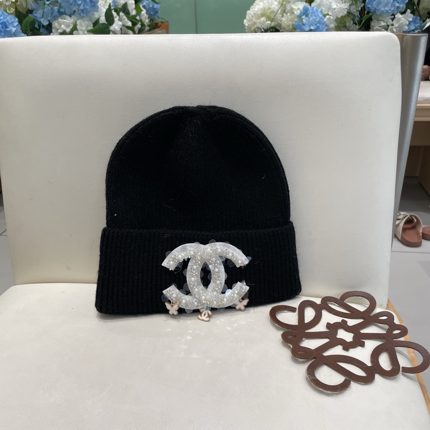  Chanel官网品质香奈儿秋冬网红时尚博主推荐款毛线帽，小红书爆款，手感超柔软舒适的针织线帽，弹性极佳