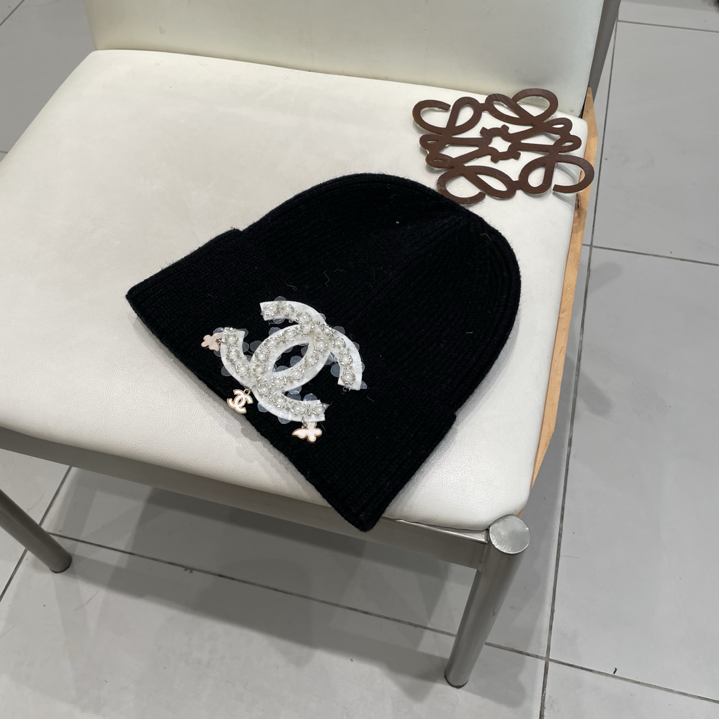  Chanel官网品质香奈儿秋冬网红时尚博主推荐款毛线帽，小红书爆款，手感超柔软舒适的针织线帽，弹性极佳