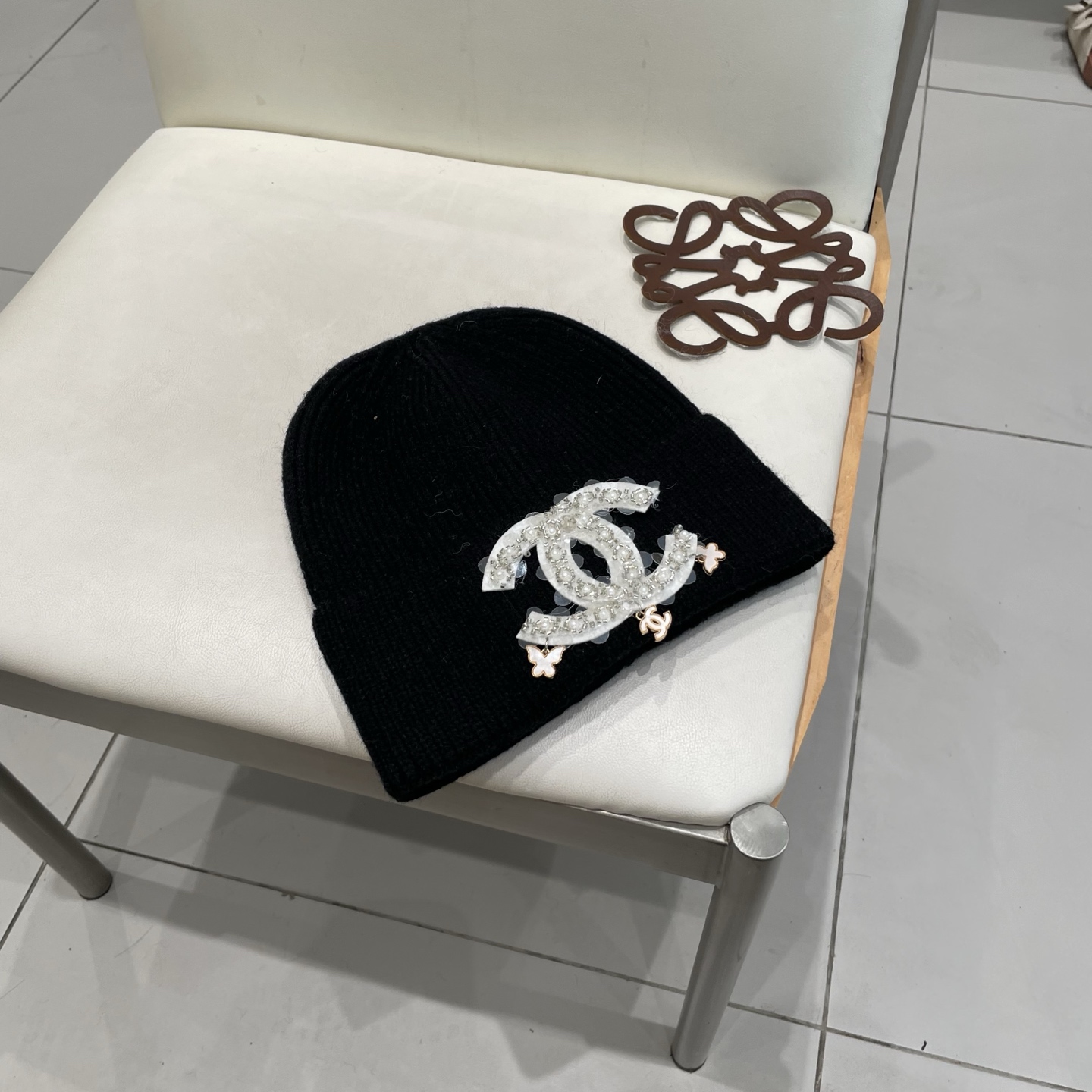  Chanel官网品质香奈儿秋冬网红时尚博主推荐款毛线帽，小红书爆款，手感超柔软舒适的针织线帽，弹性极佳