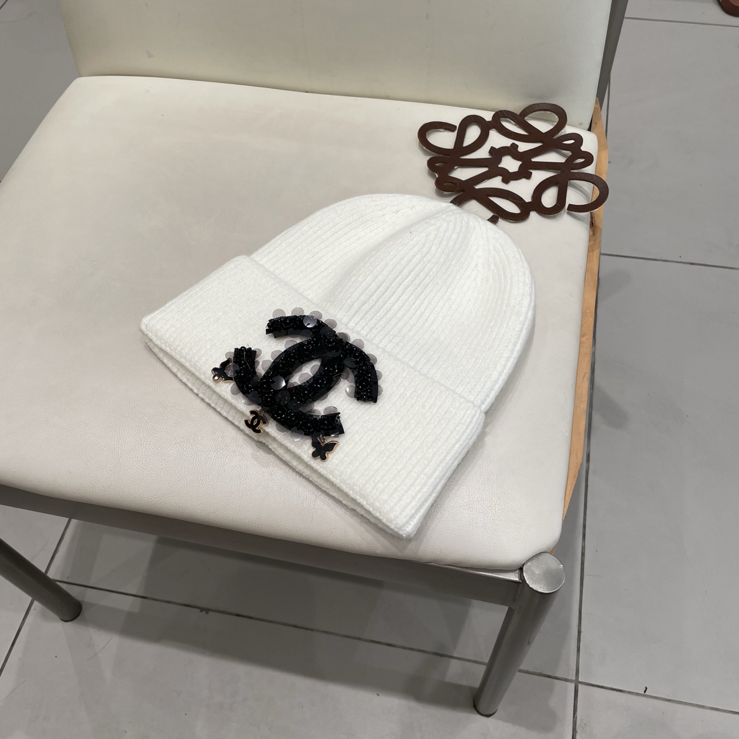  Chanel官网品质香奈儿秋冬网红时尚博主推荐款毛线帽，小红书爆款，手感超柔软舒适的针织线帽，弹性极佳