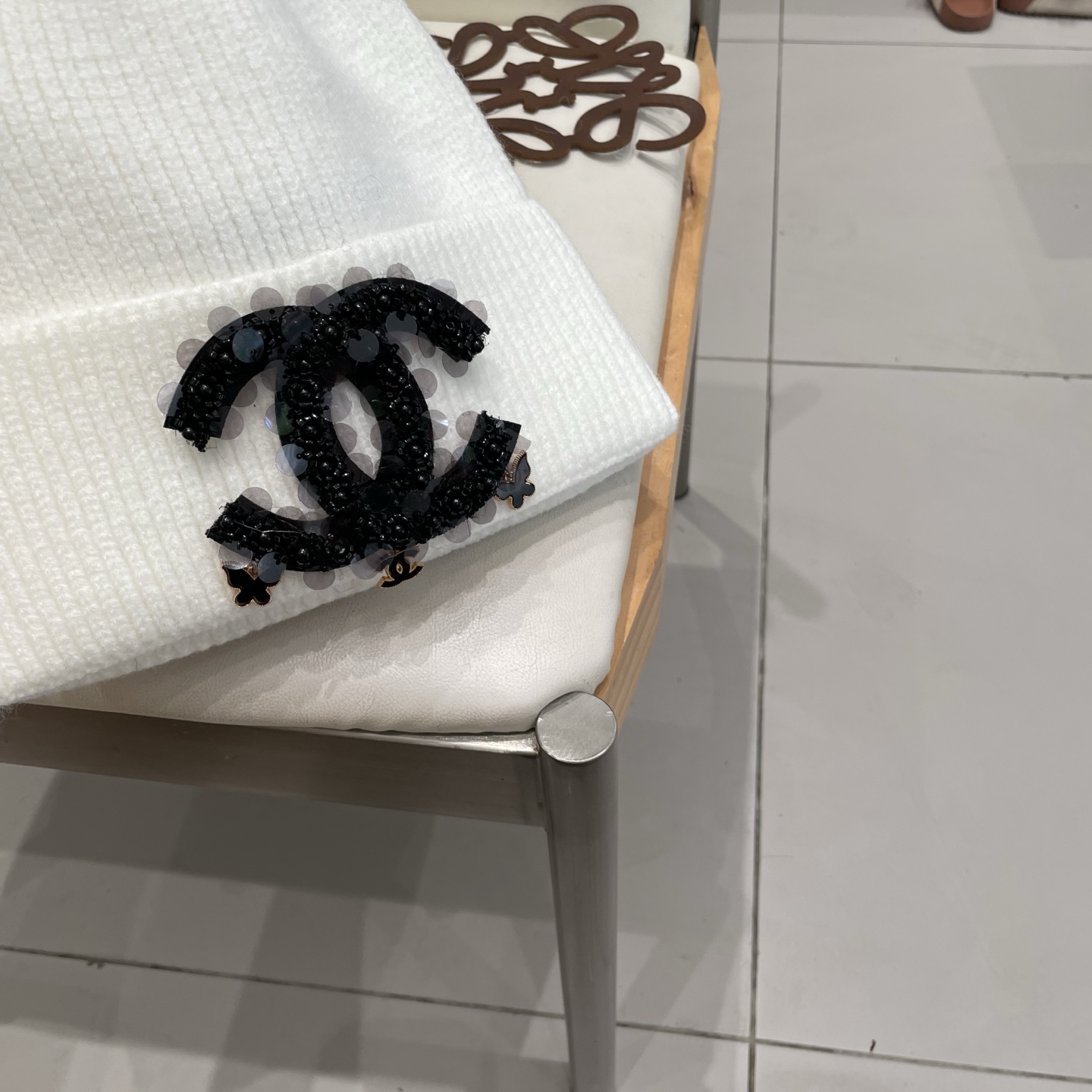  Chanel官网品质香奈儿秋冬网红时尚博主推荐款毛线帽，小红书爆款，手感超柔软舒适的针织线帽，弹性极佳