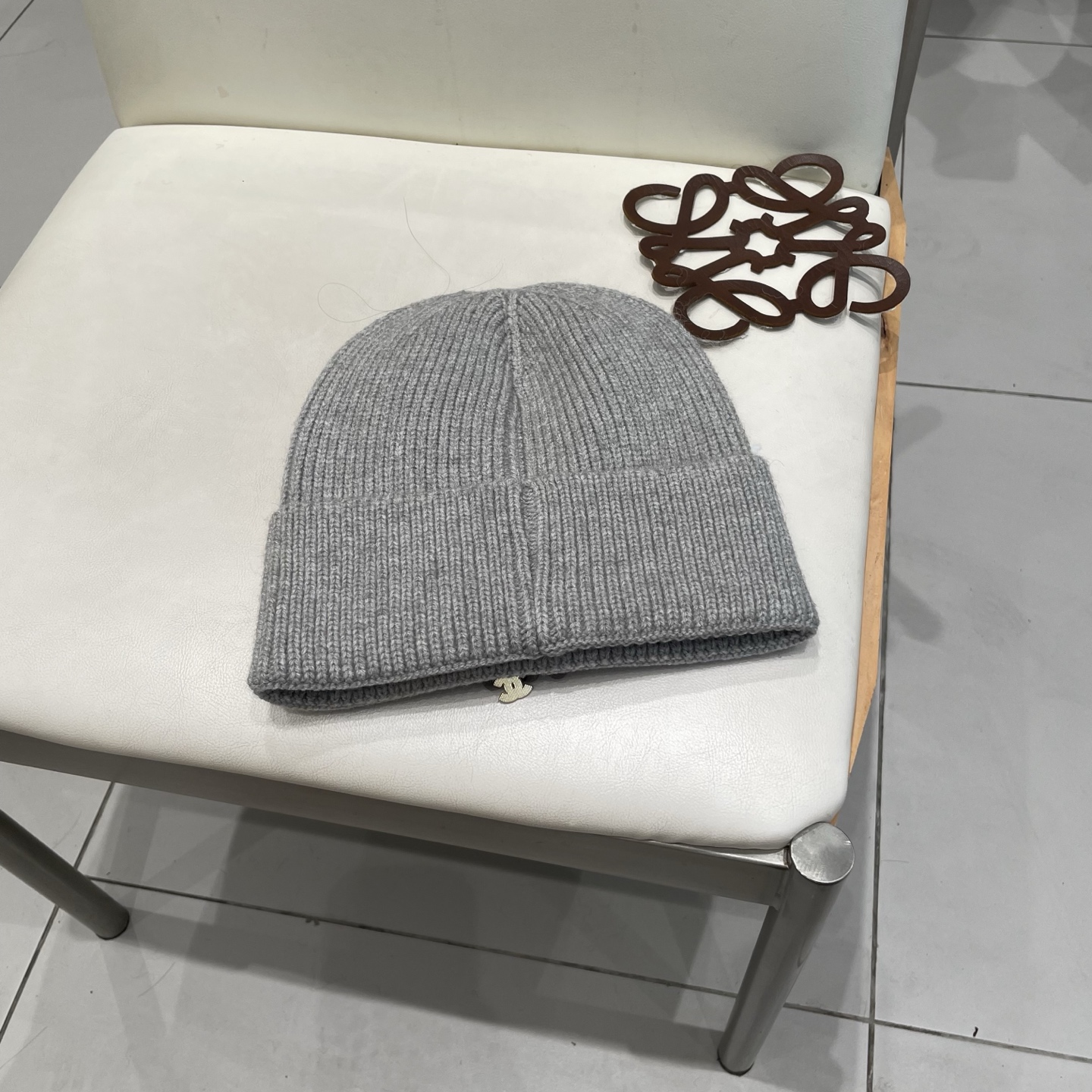  Chanel官网品质香奈儿秋冬网红时尚博主推荐款毛线帽，小红书爆款，手感超柔软舒适的针织线帽，弹性极佳