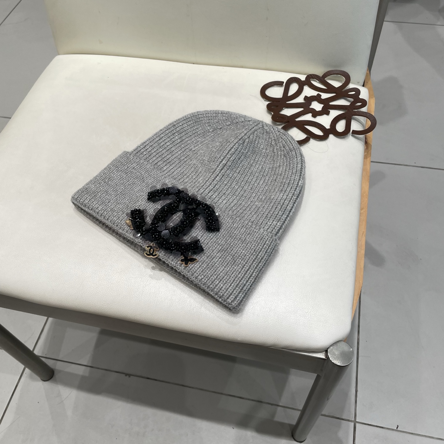  Chanel官网品质香奈儿秋冬网红时尚博主推荐款毛线帽，小红书爆款，手感超柔软舒适的针织线帽，弹性极佳