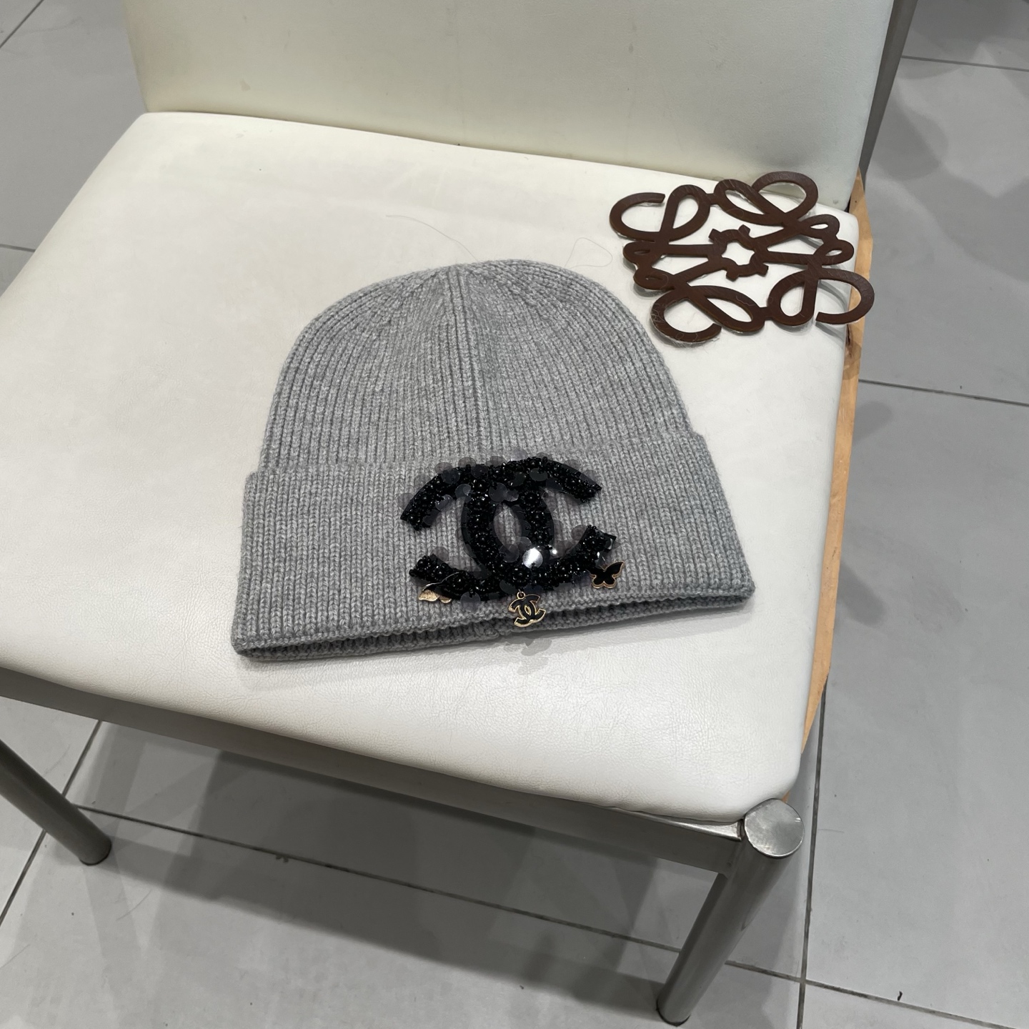  Chanel官网品质香奈儿秋冬网红时尚博主推荐款毛线帽，小红书爆款，手感超柔软舒适的针织线帽，弹性极佳