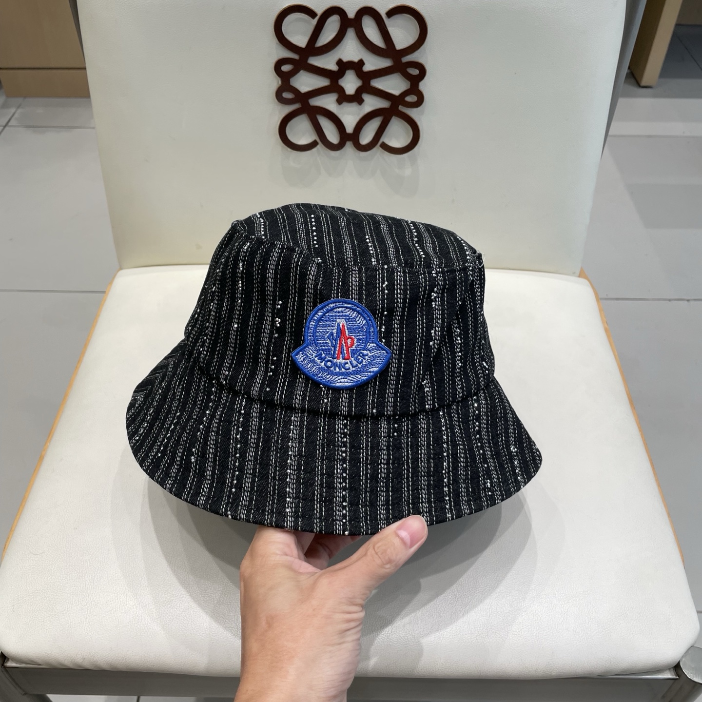 Moncler蒙口2025新款牛仔渔夫帽，经典流行款，质量超赞，