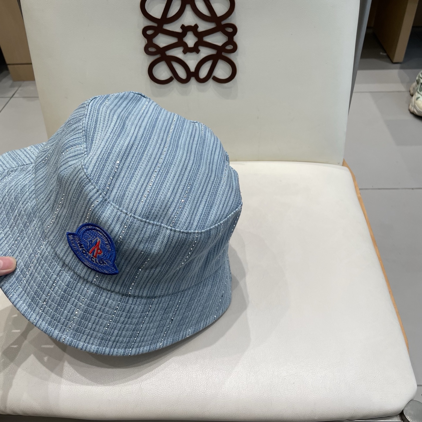 Moncler蒙口2025新款牛仔渔夫帽，经典流行款，质量超赞，